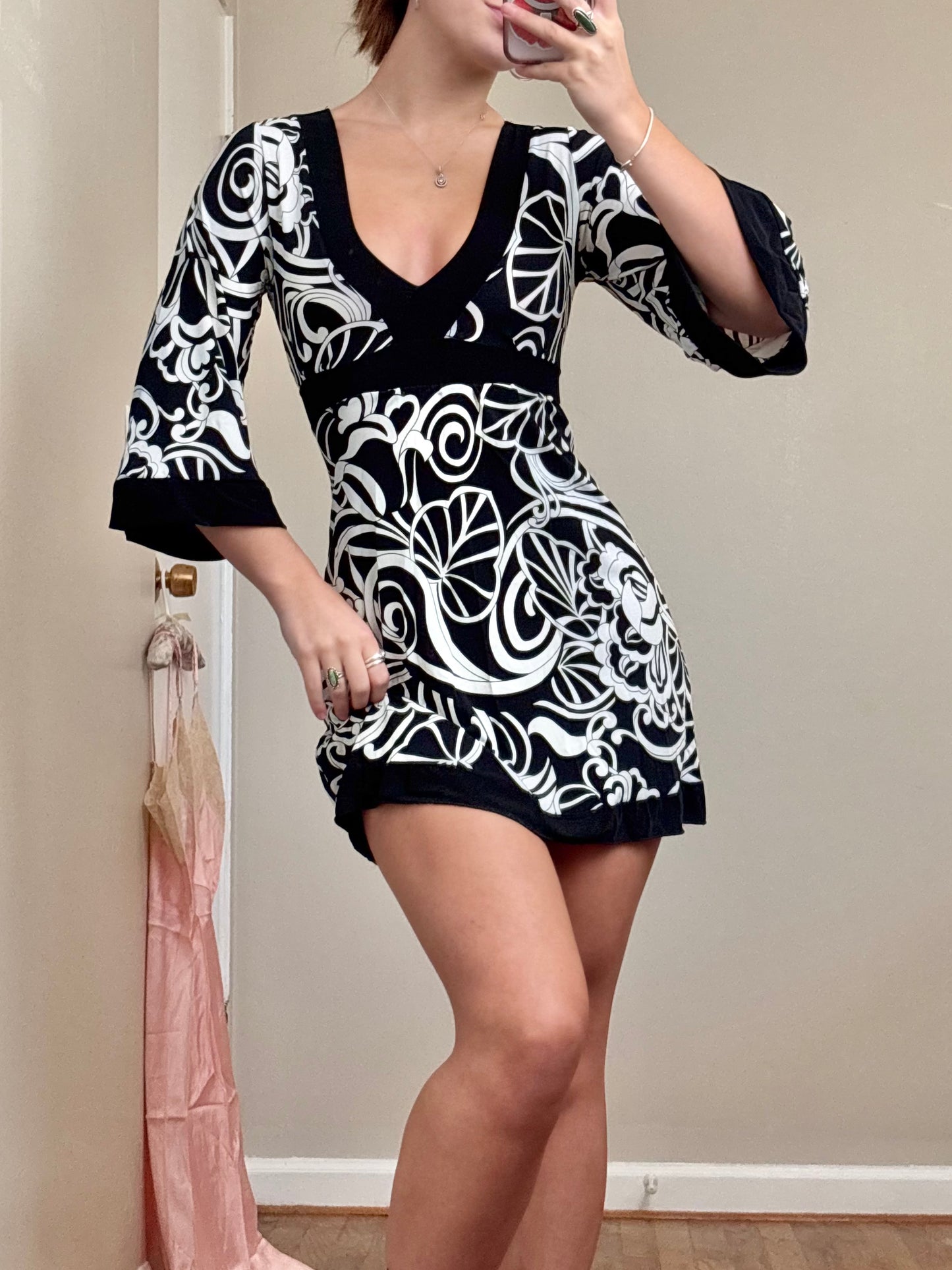 Body Central 00’s Tie Back Mini | Size S