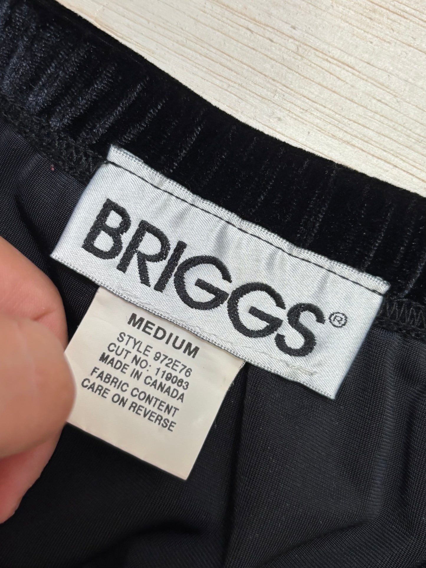 Briggs 90’s Velvet Skirt | 28” Waist