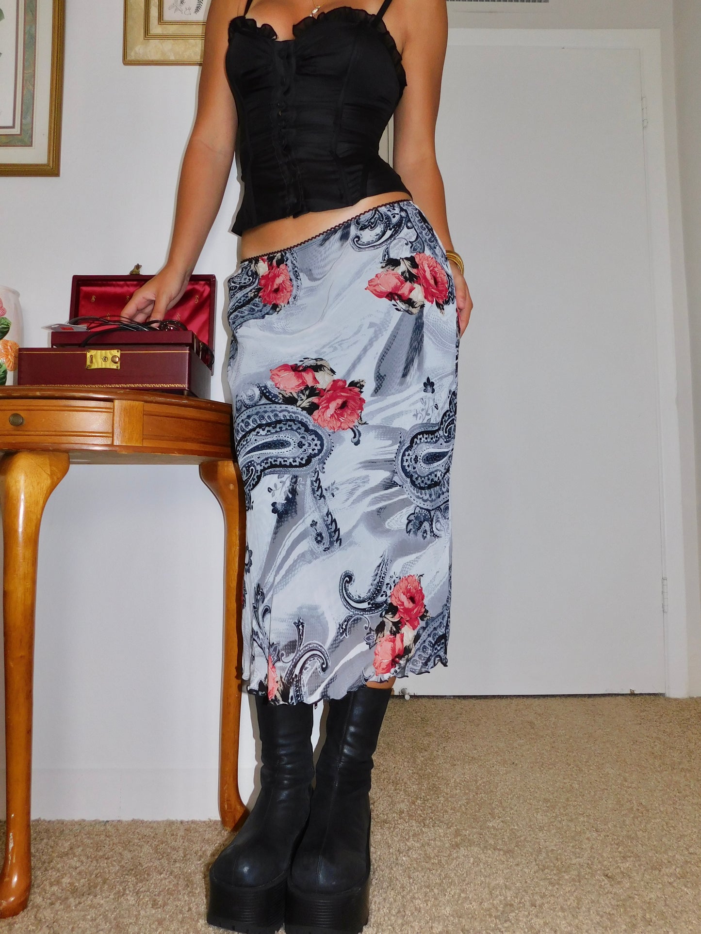 Clio Floral Midi | Size 26” waist