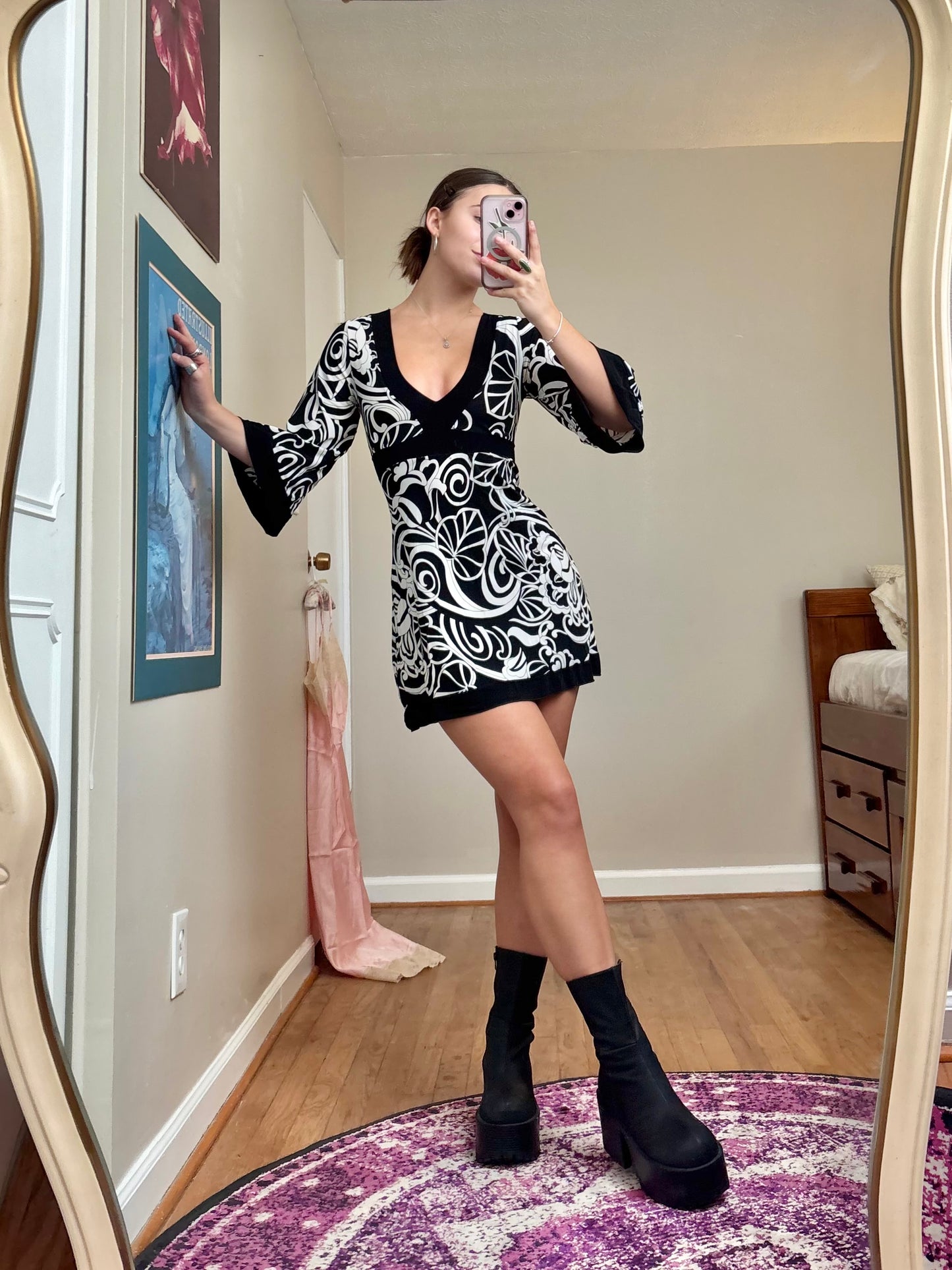 Body Central 00’s Tie Back Mini | Size S