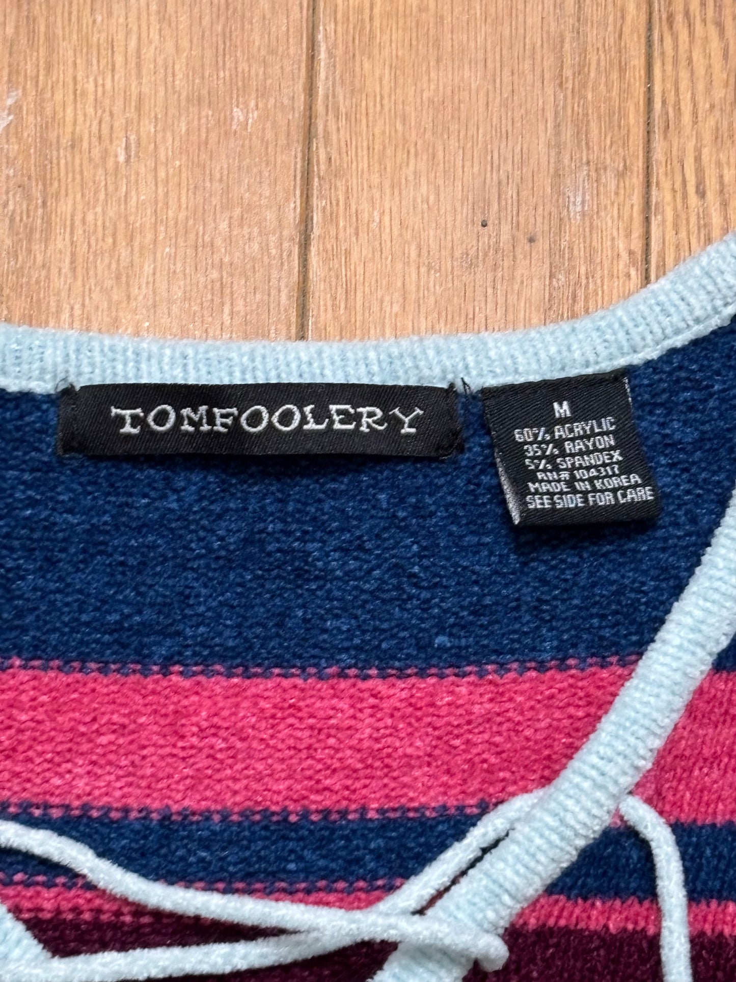 Tomfoolery 00’s Knit | Size M