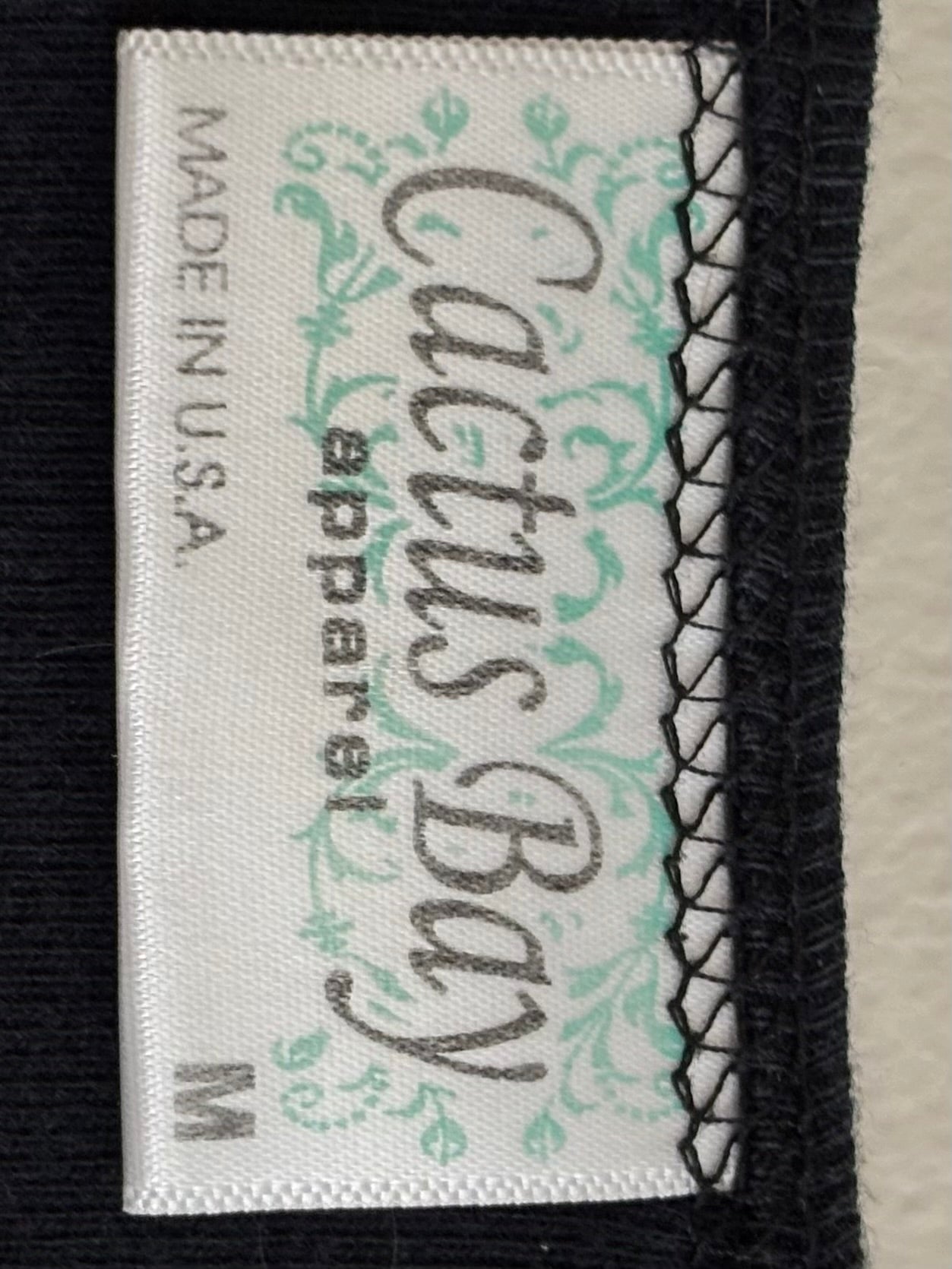 Cactus Bay 90’s Cat Top | Size M