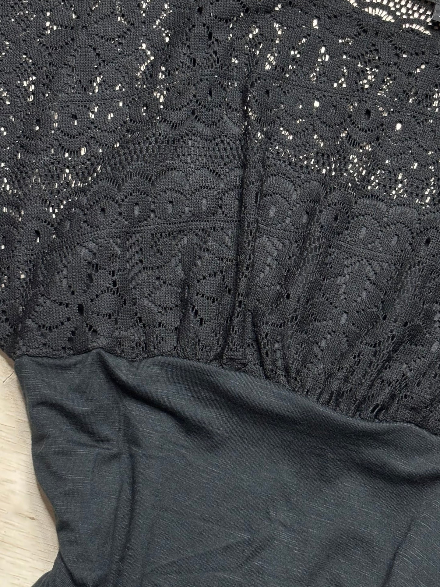 Heartsoul 00’s Crochet Top | Size M