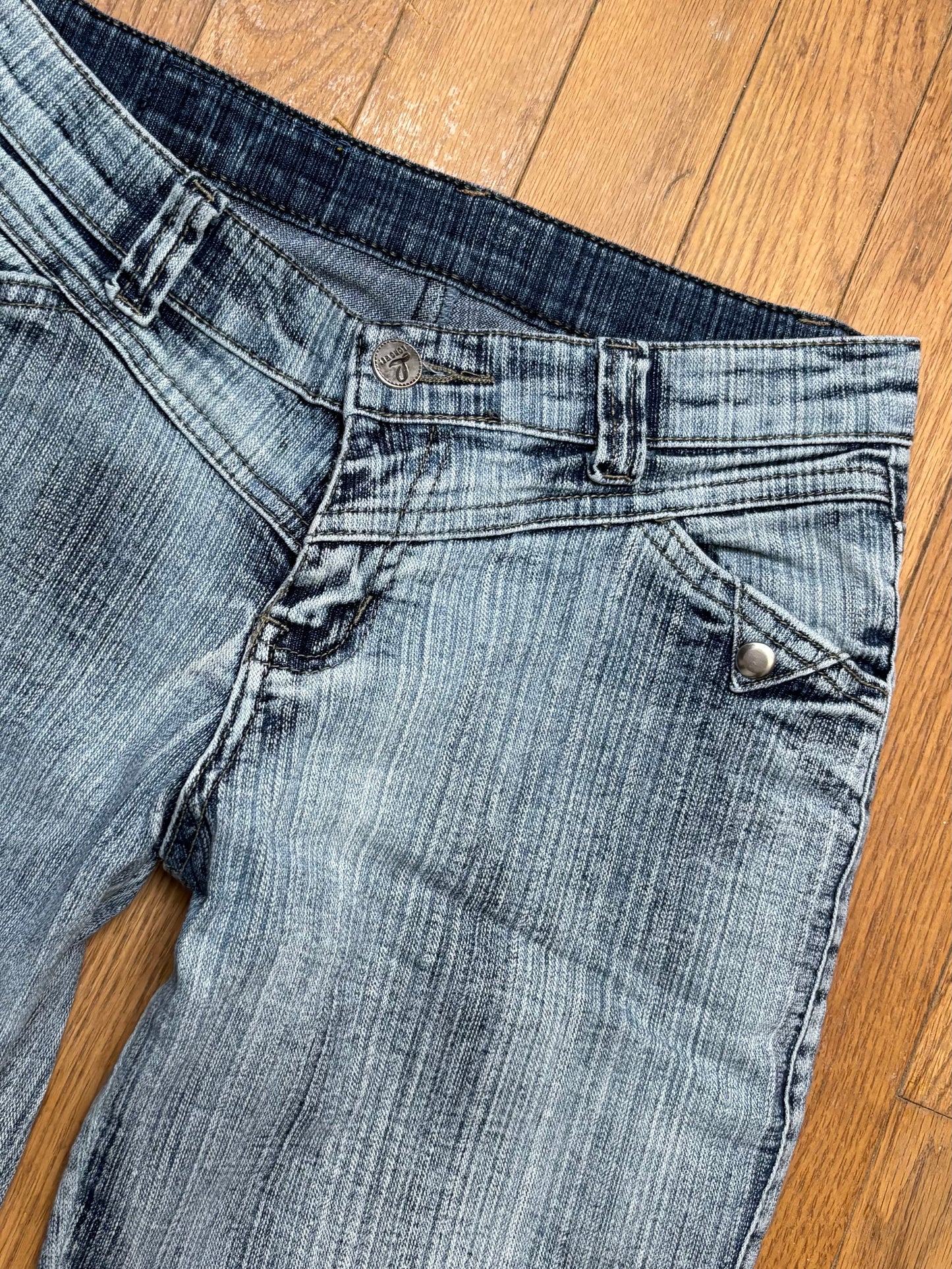 Multiwash 00’s Flare Denim | Size 3