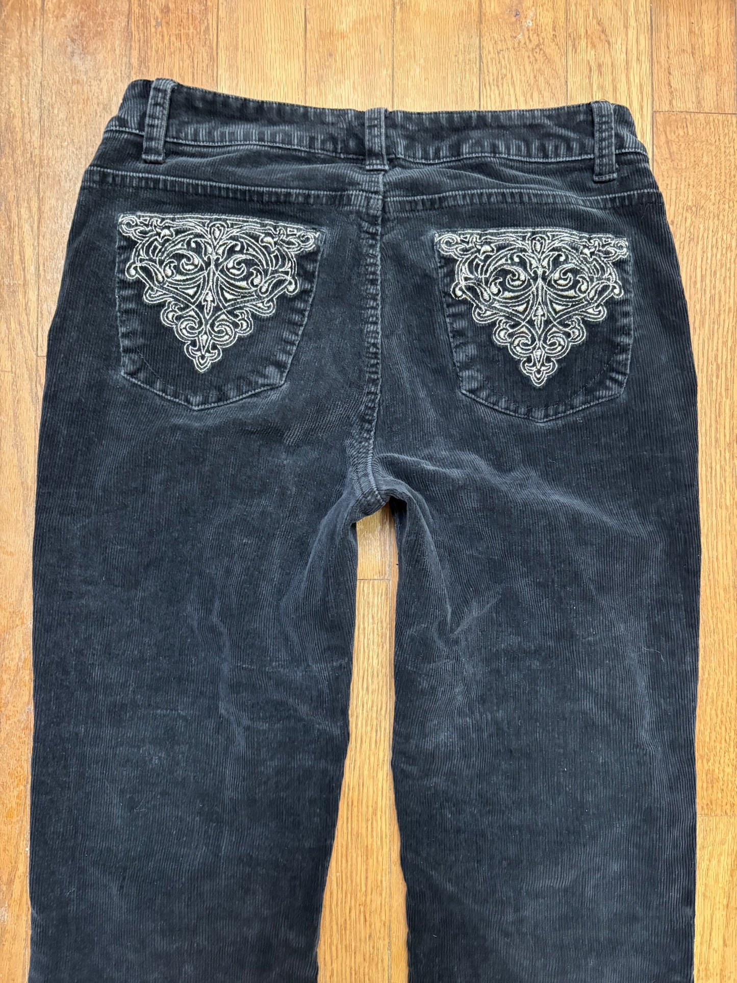 Embroidered 00’s Corduroy Flares | Size 6