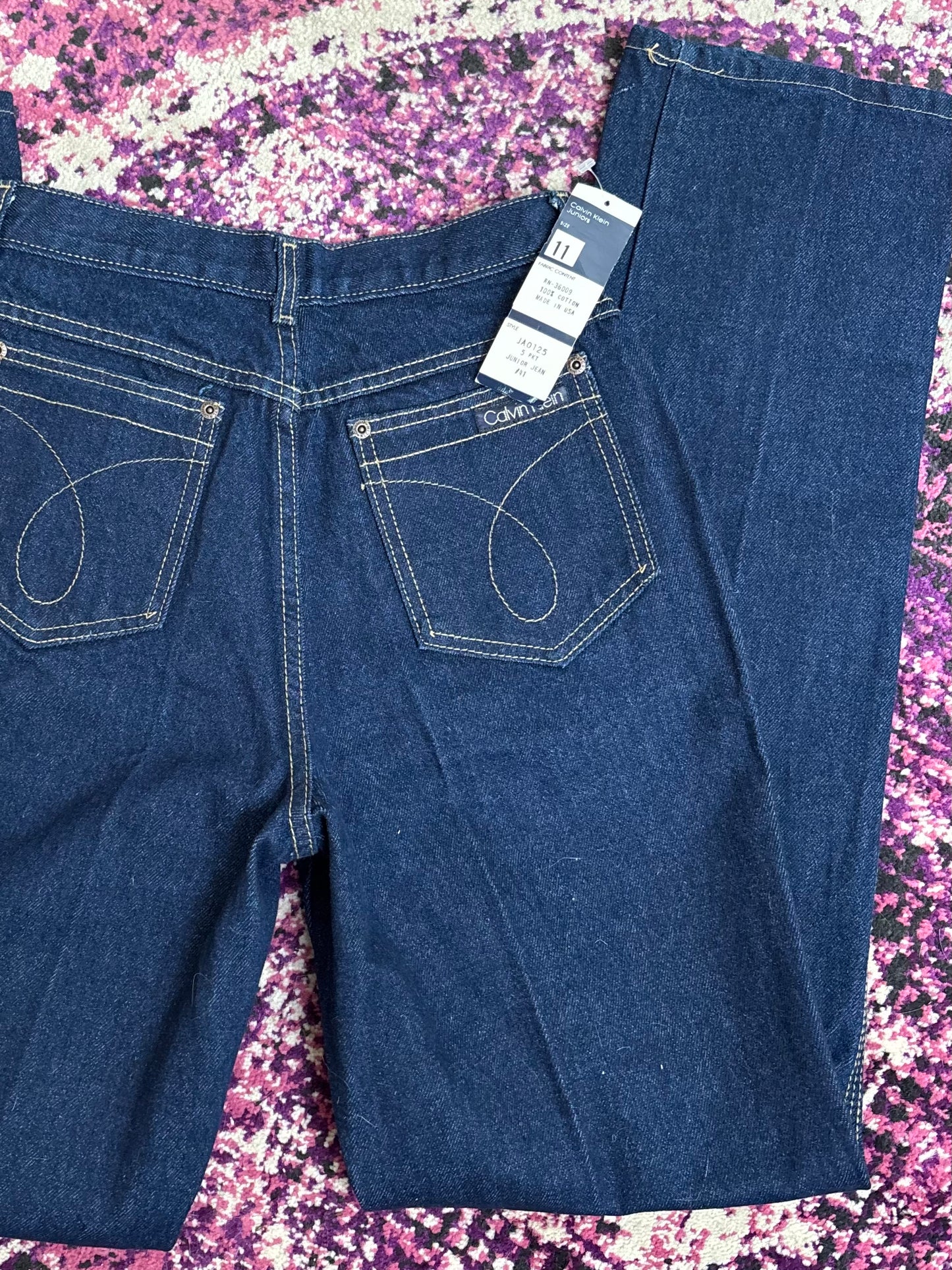 Calvin Klein 90’s Straight Leg Jean | Size 26” Waist