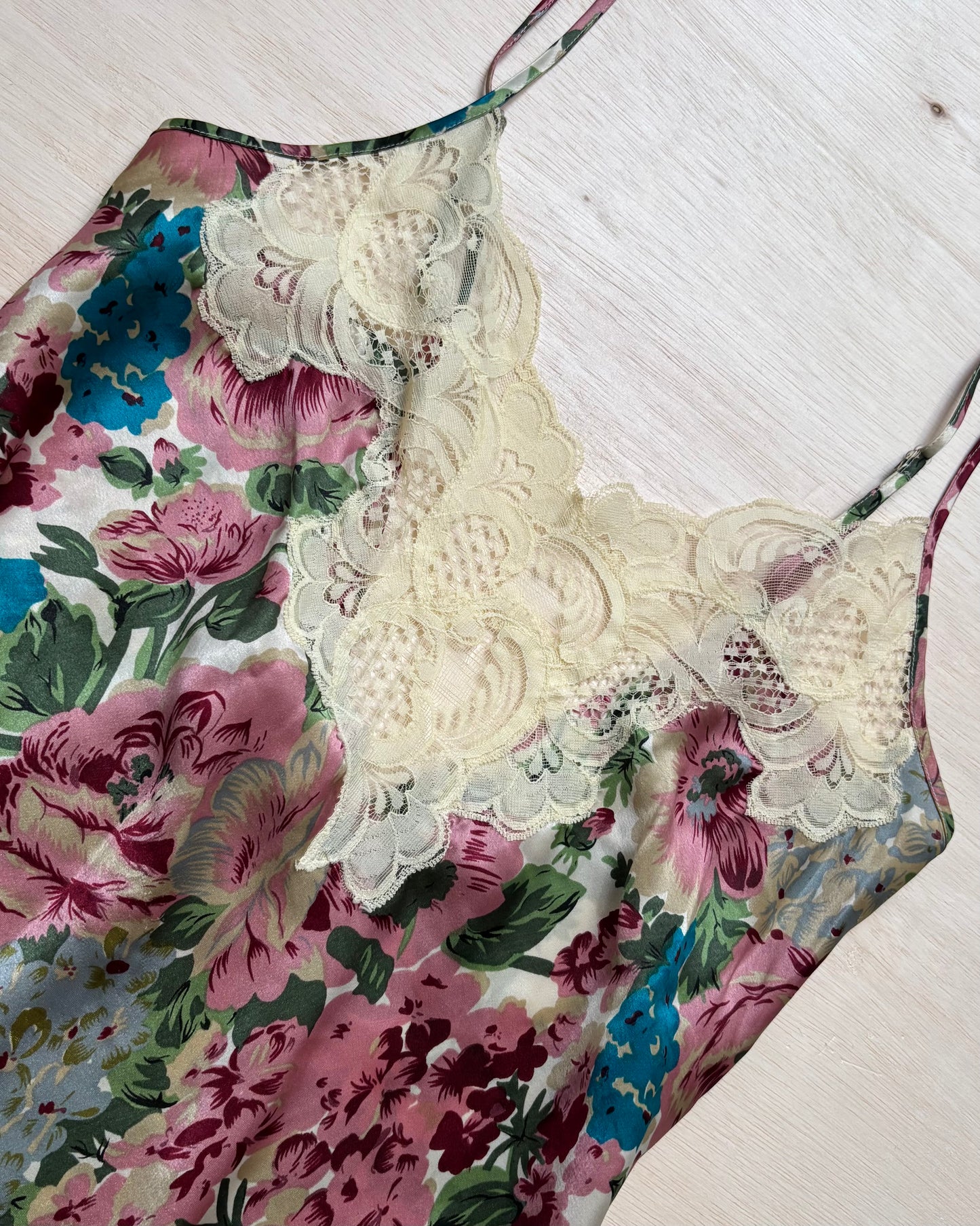 VS Gold Tag Floral Slip | Size S