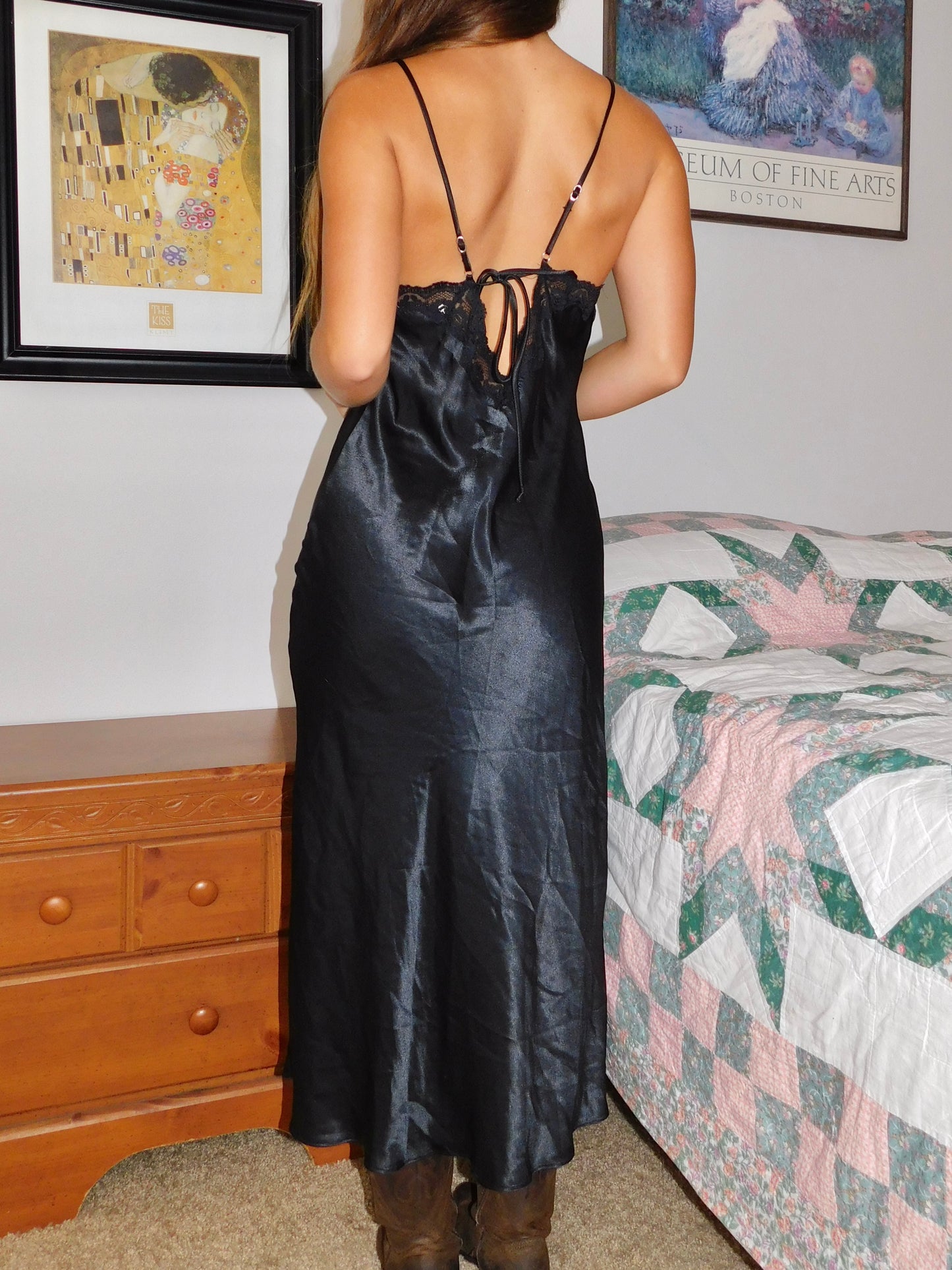 Linea Embroidered Slip | Size M