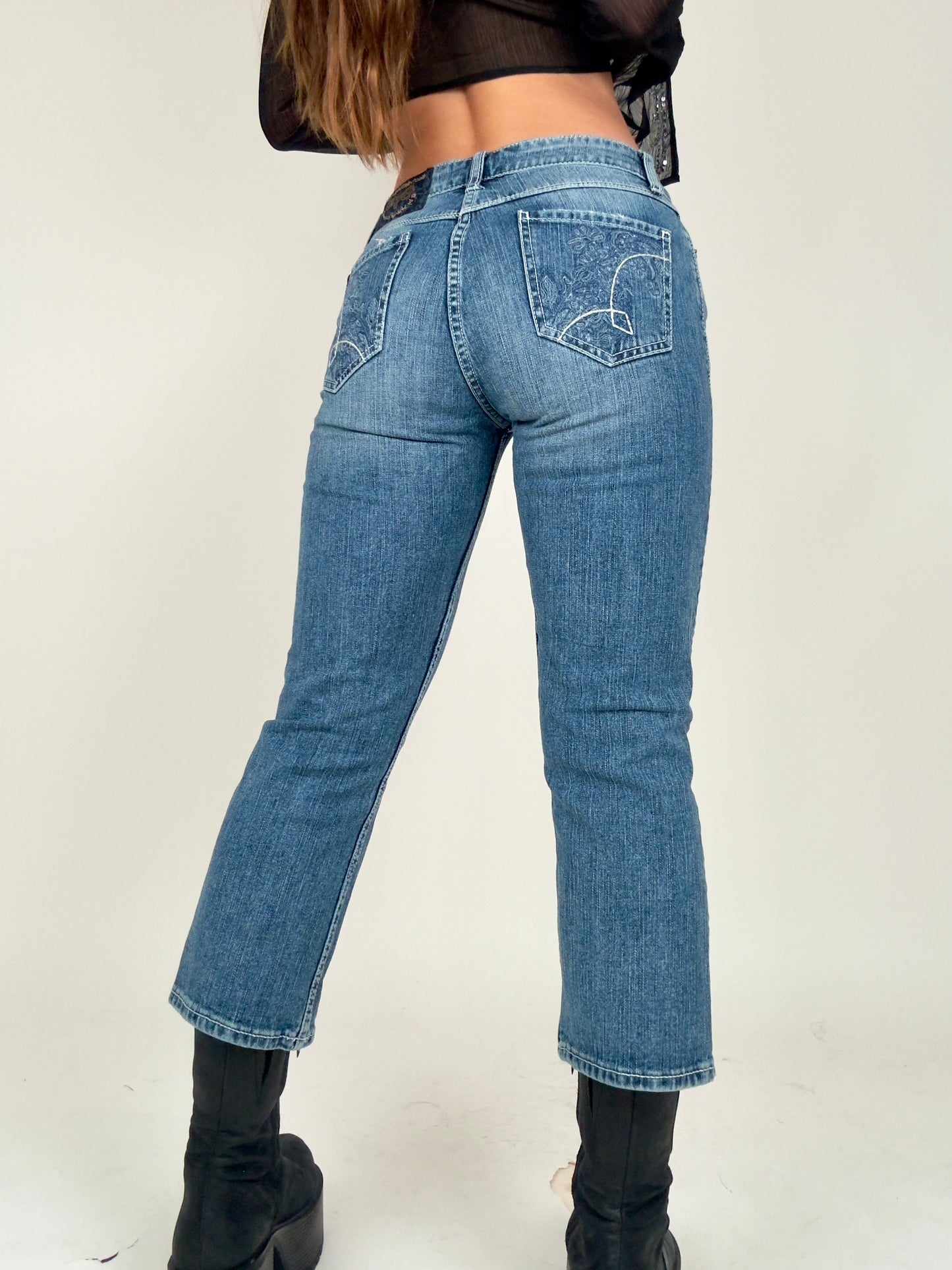 Pocket Detail Denim Capris | Size 28” waist