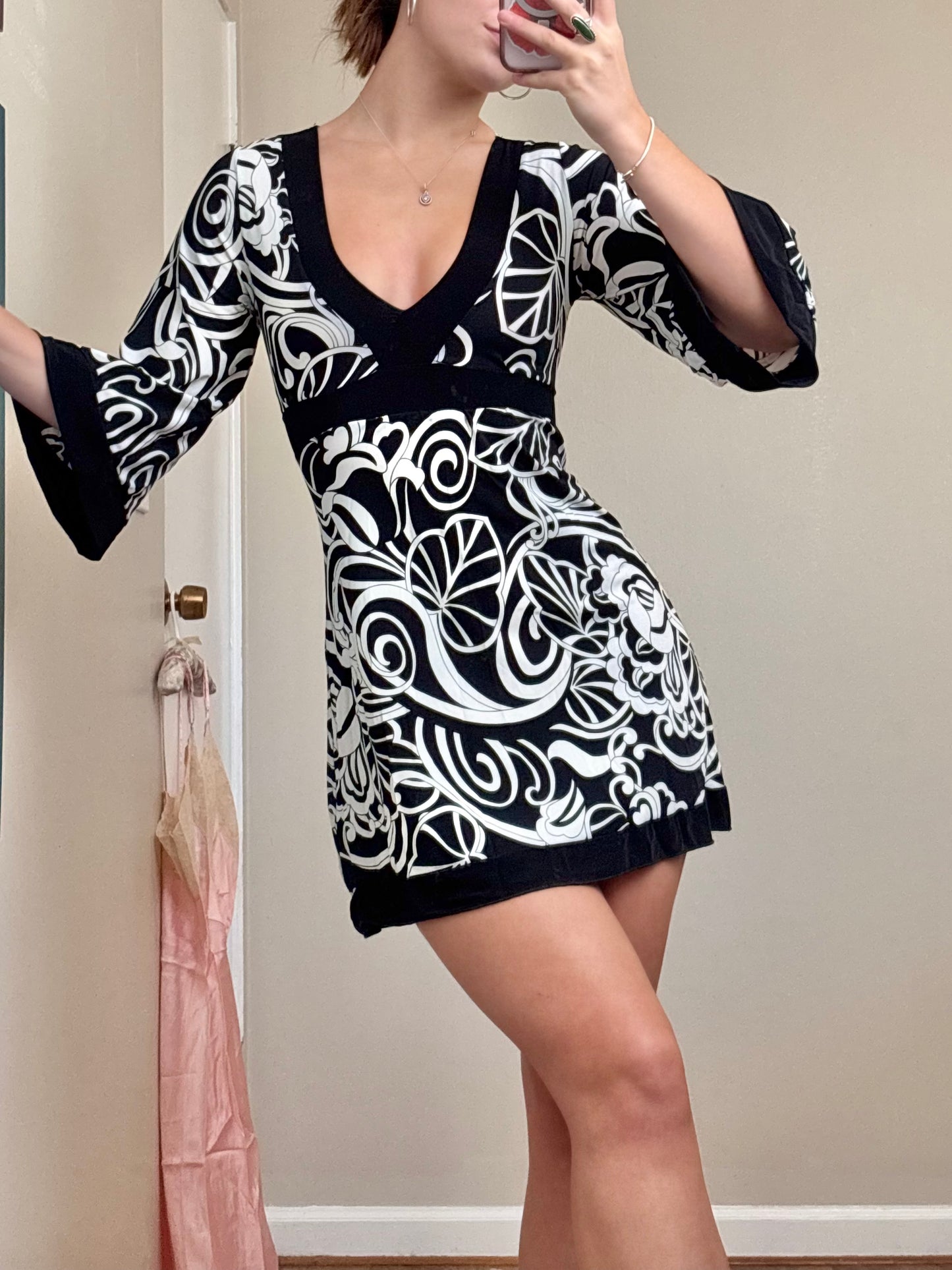 Body Central 00’s Tie Back Mini | Size S