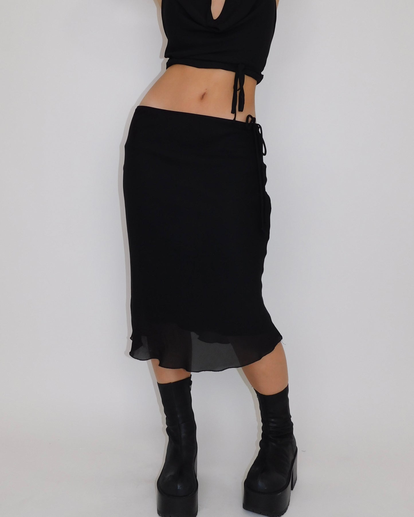 90’s Side Tie Midi Skirt | Size M