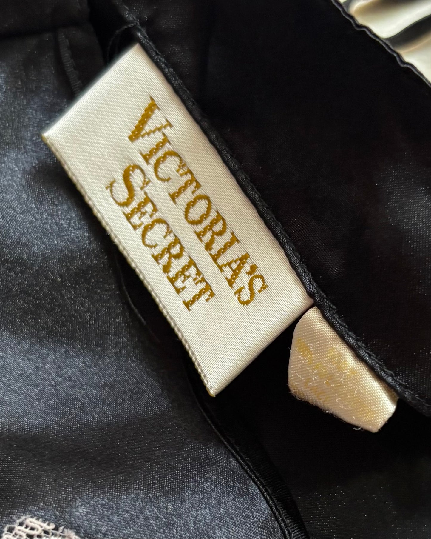 VS Gold Tag Slip | Size L