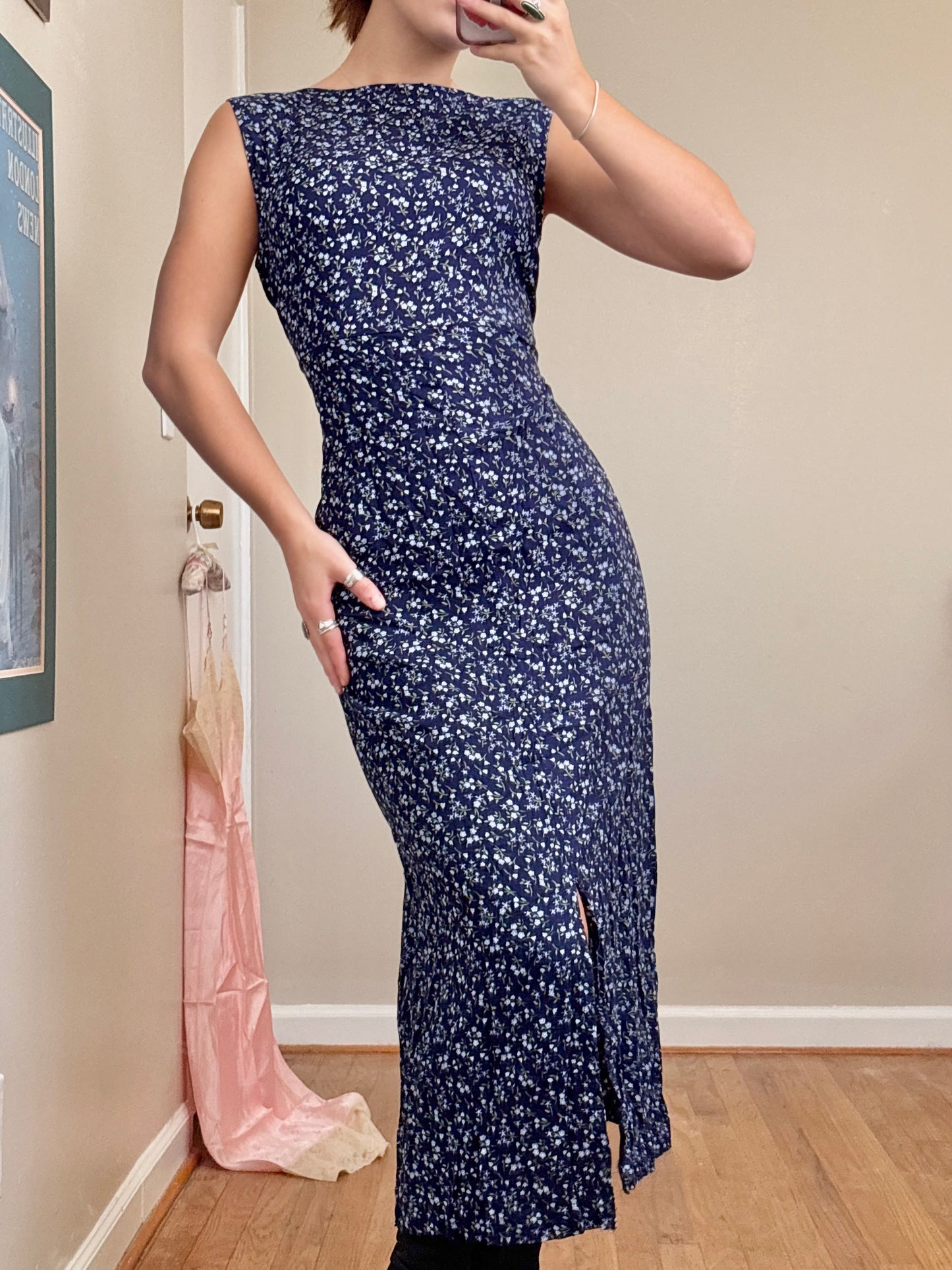 Navy 90’s Floral Maxi | Size M/L