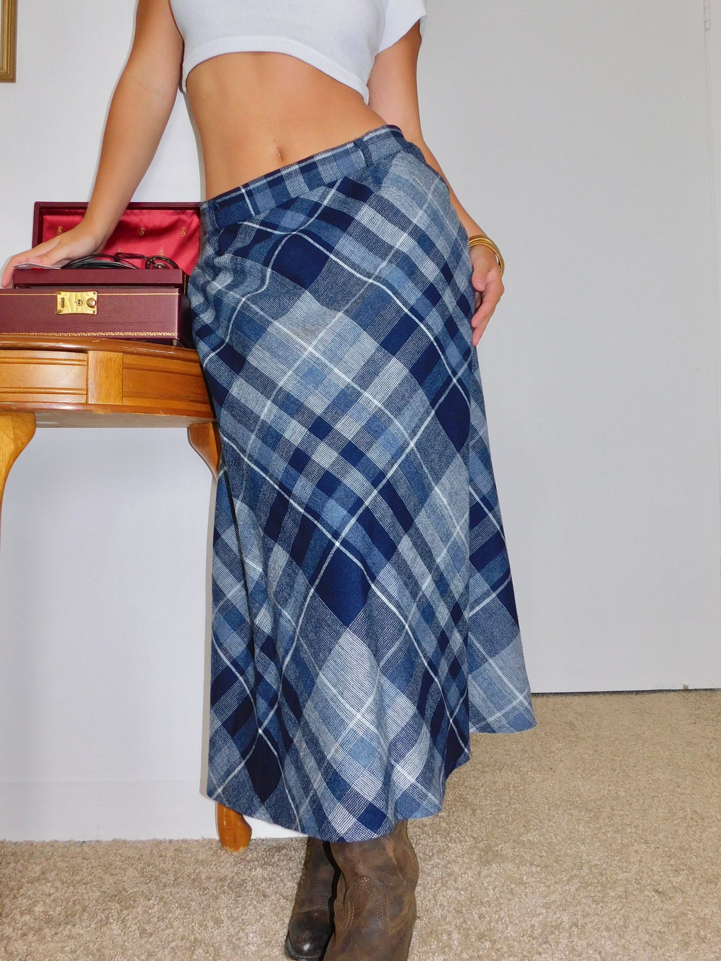 Chloe Blue Plaid Maxi | Size 29” waist