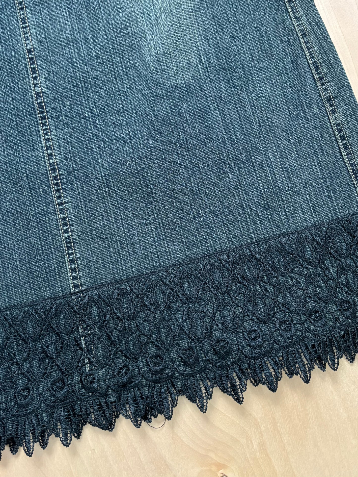 Italian 00’s denim skirt | 30” waist