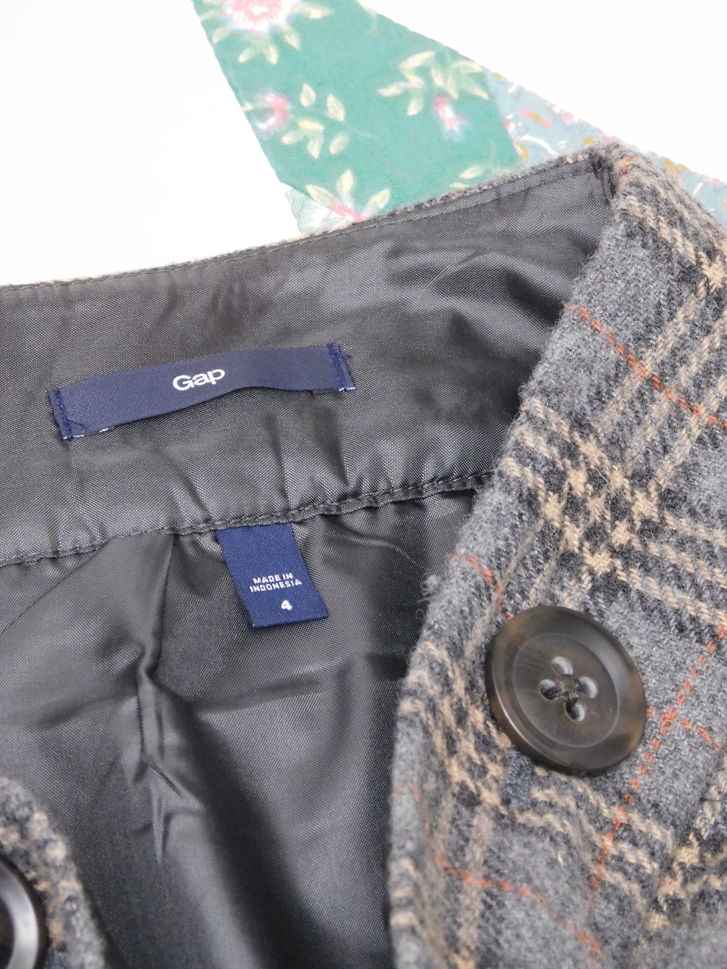 Miranda Plaid Mini | Size 32” waist