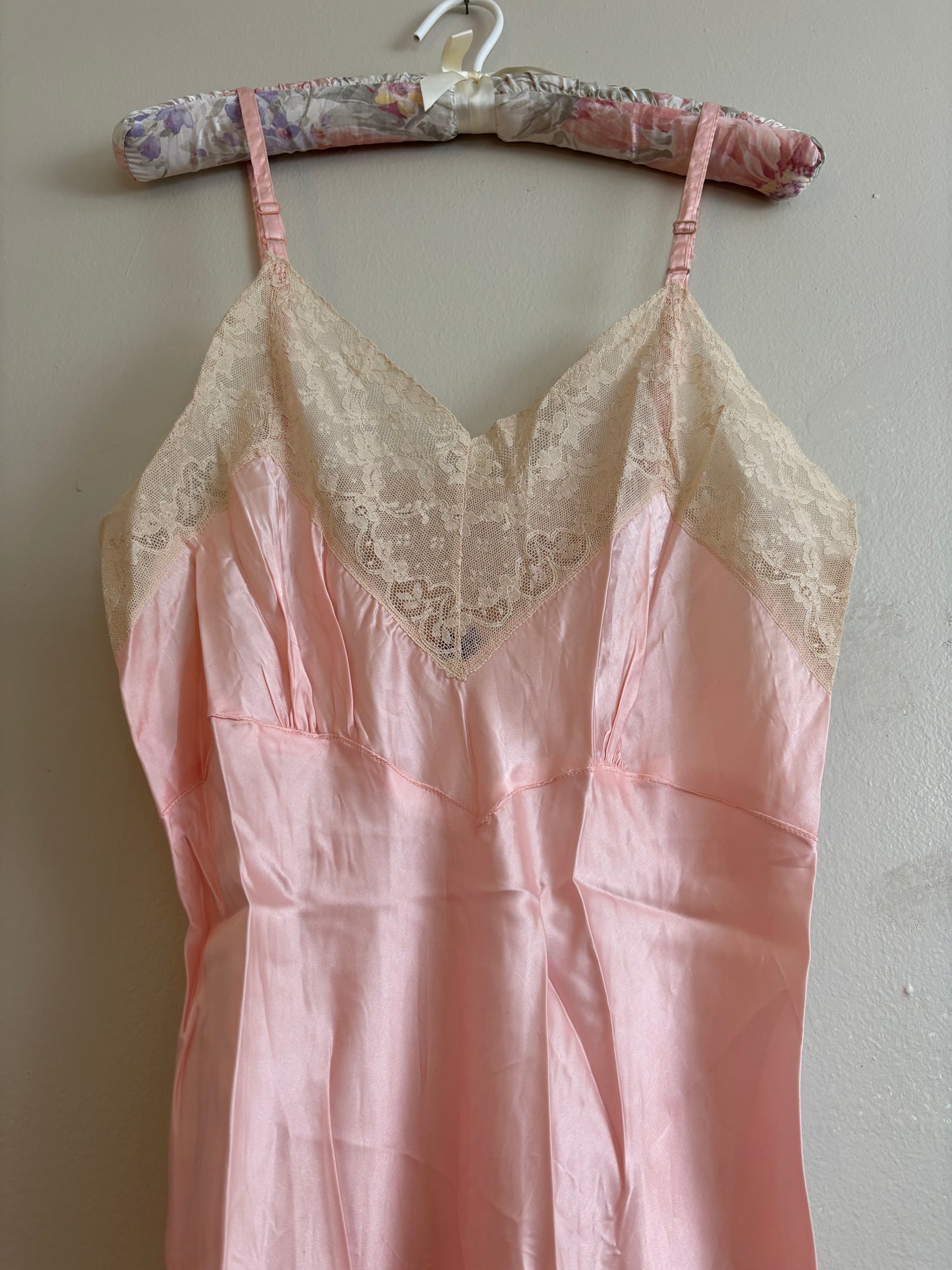 Super fit 90’s Lace Slip | Size M