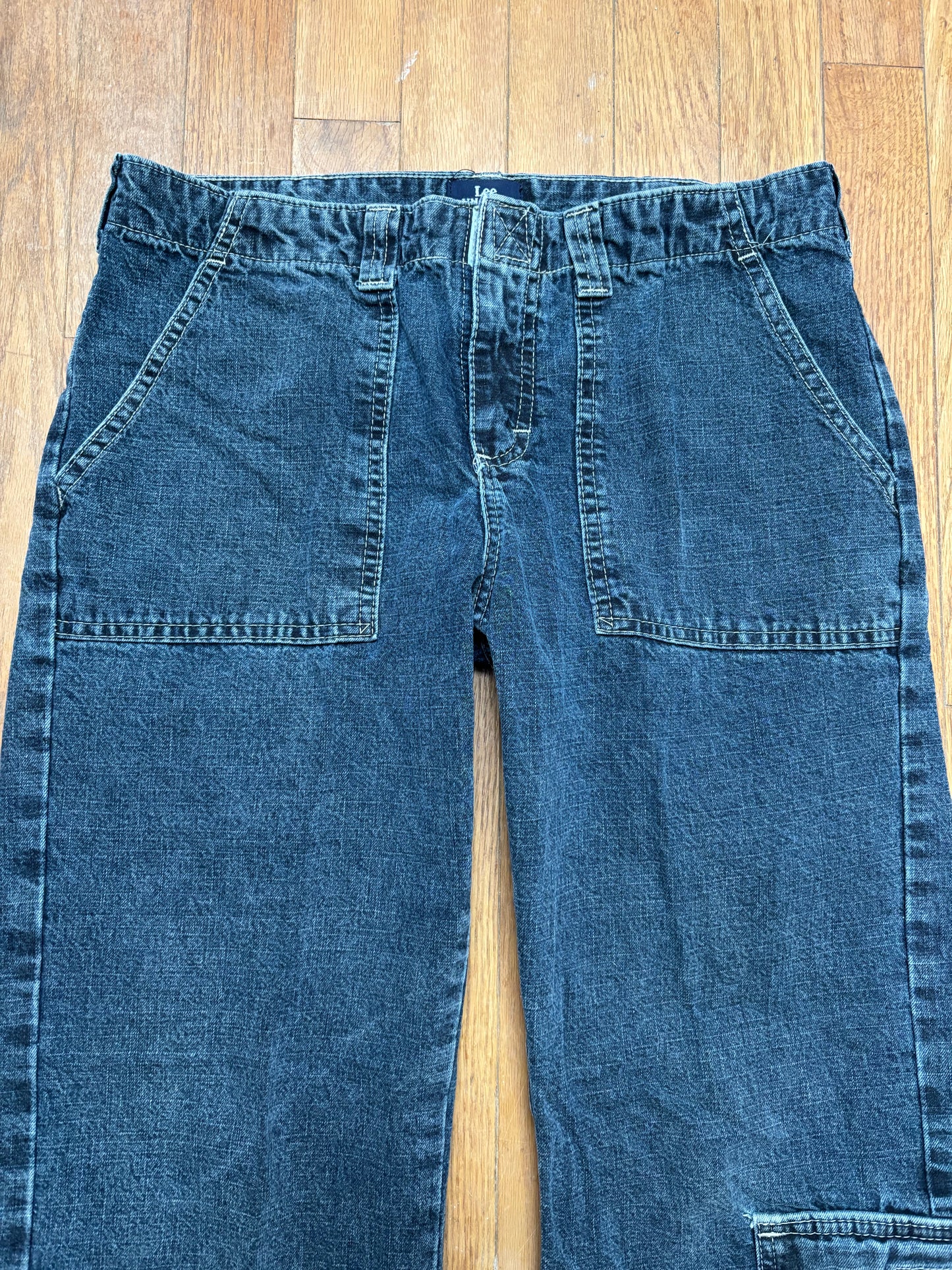 Lee 90’s Cargo Capris | Size 30” Waist
