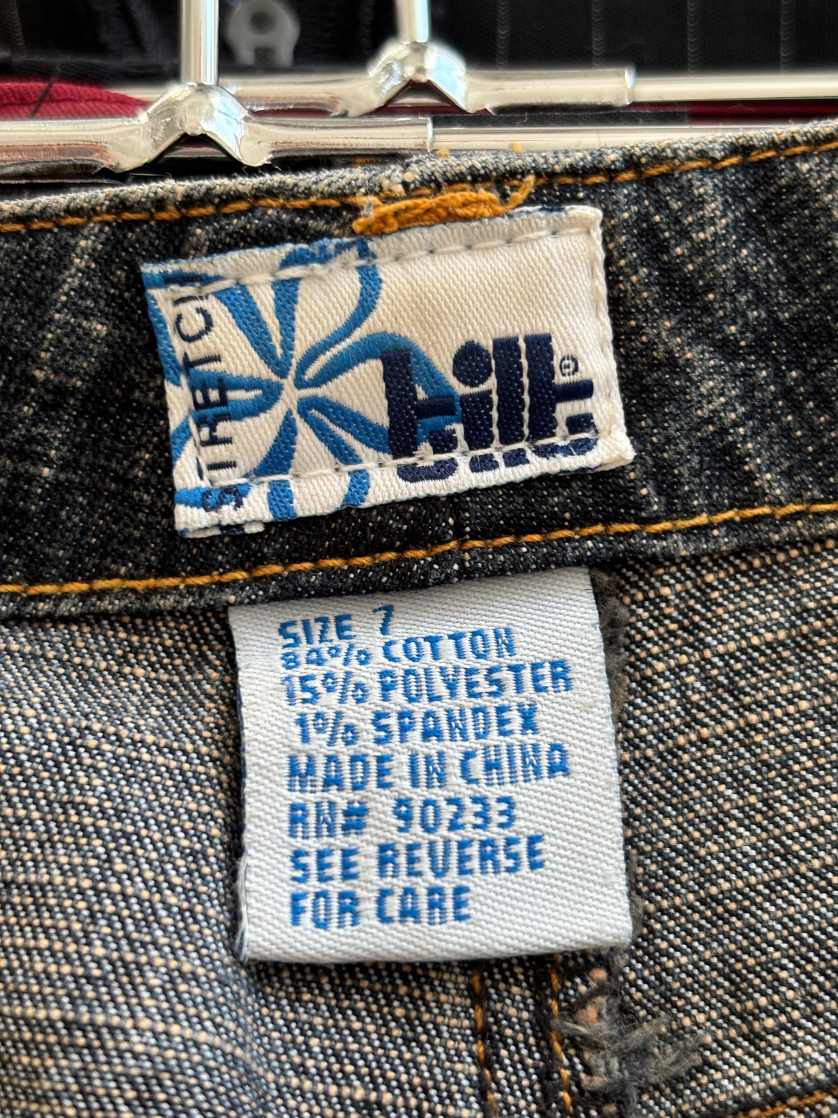 Tilt 90's Star Denim Capri | Size 28" Waist