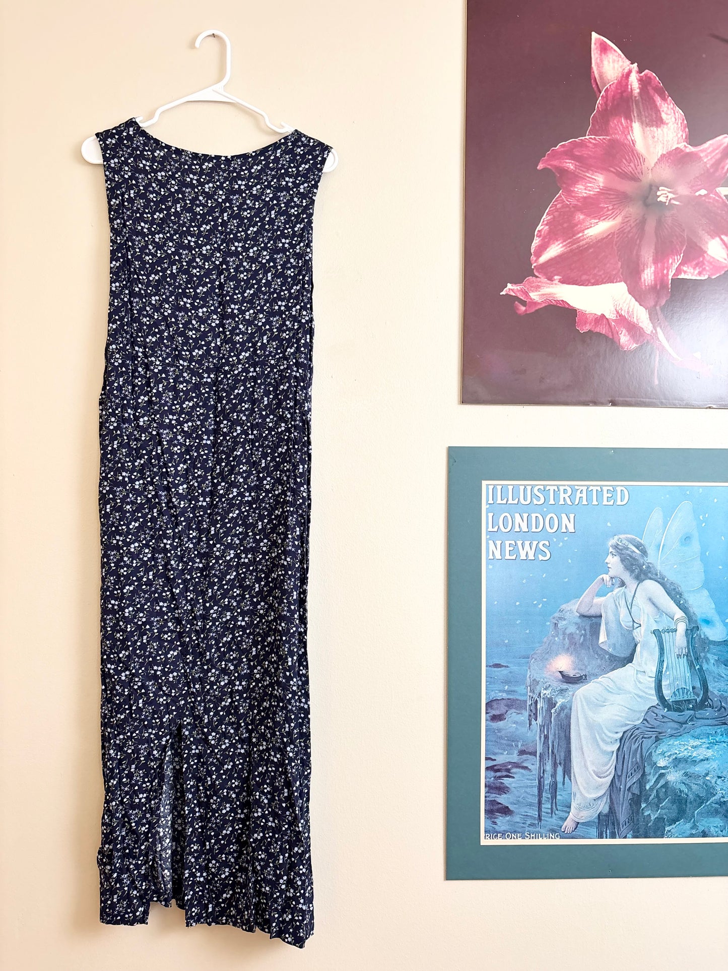 Navy 90’s Floral Maxi | Size M/L