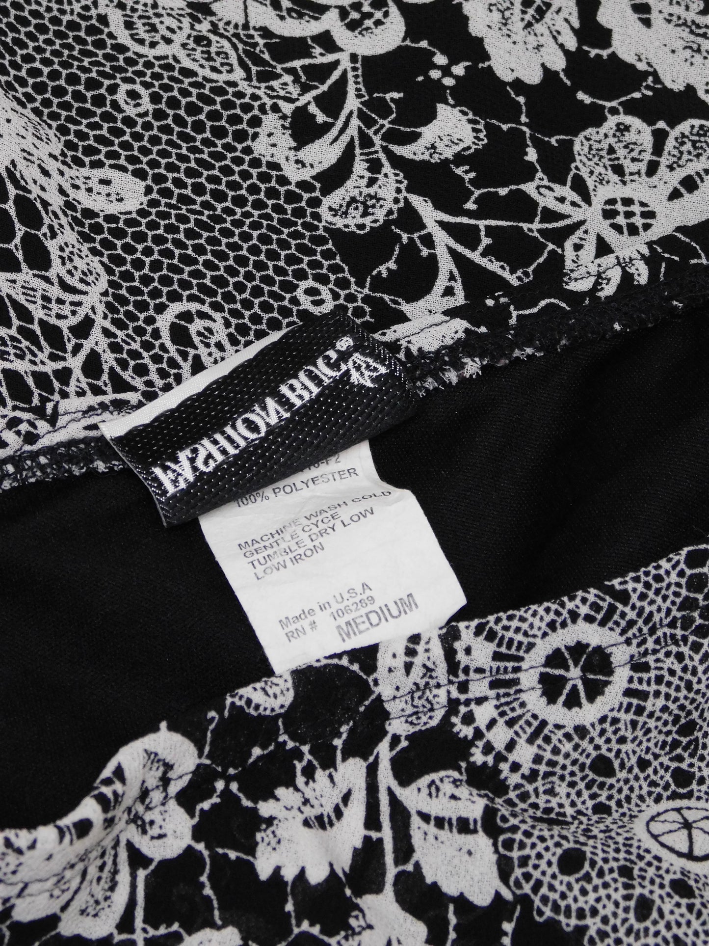 Jackie Lace Print Midi | Size 29” waist