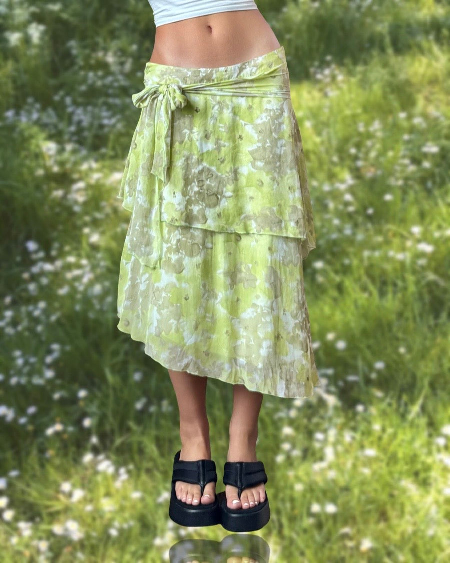 90’s Tiered Green Midi Skirt | Size 33” waist