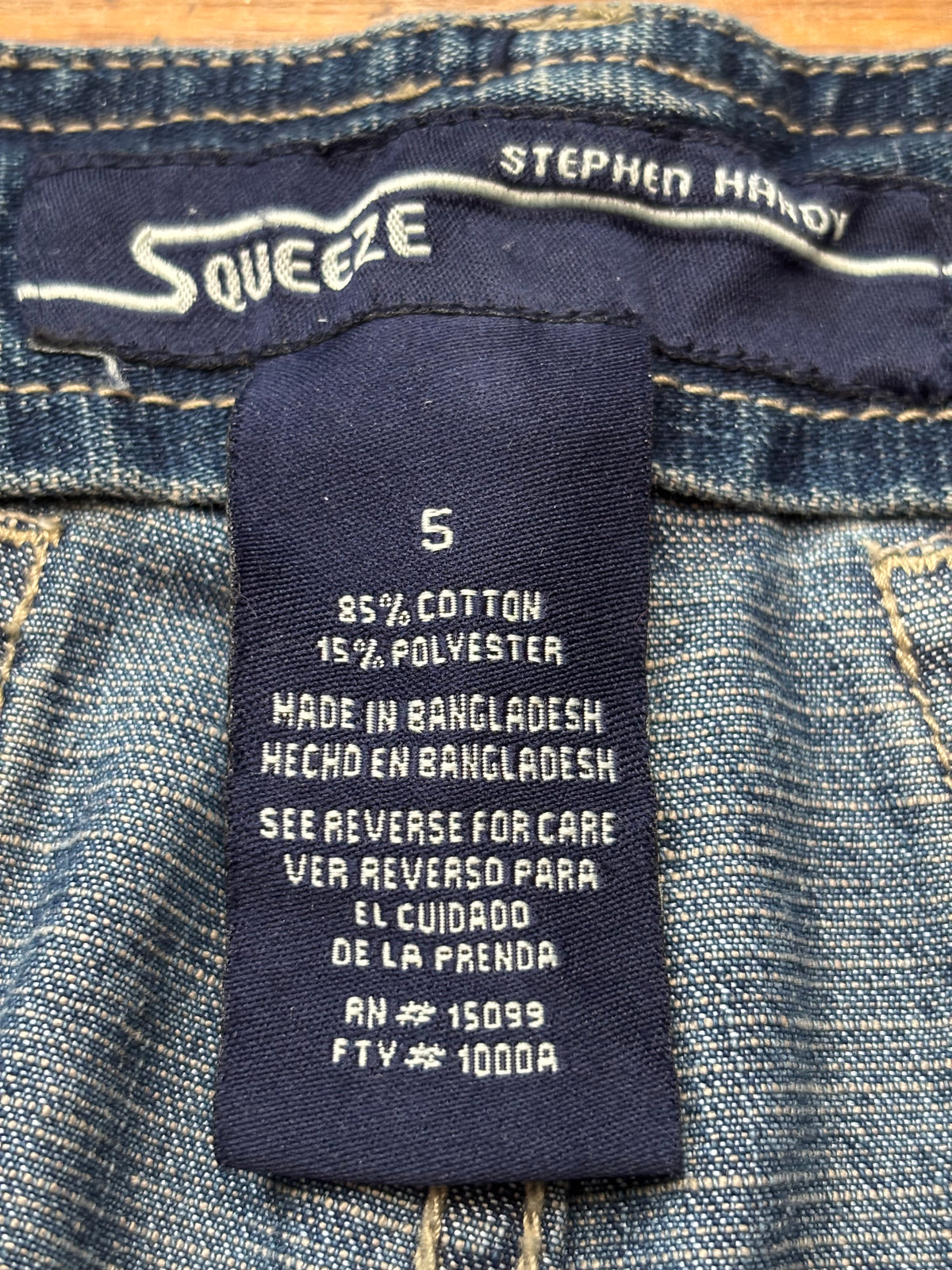 Squeeze 00's Denim Skirt | Size 28" Waist