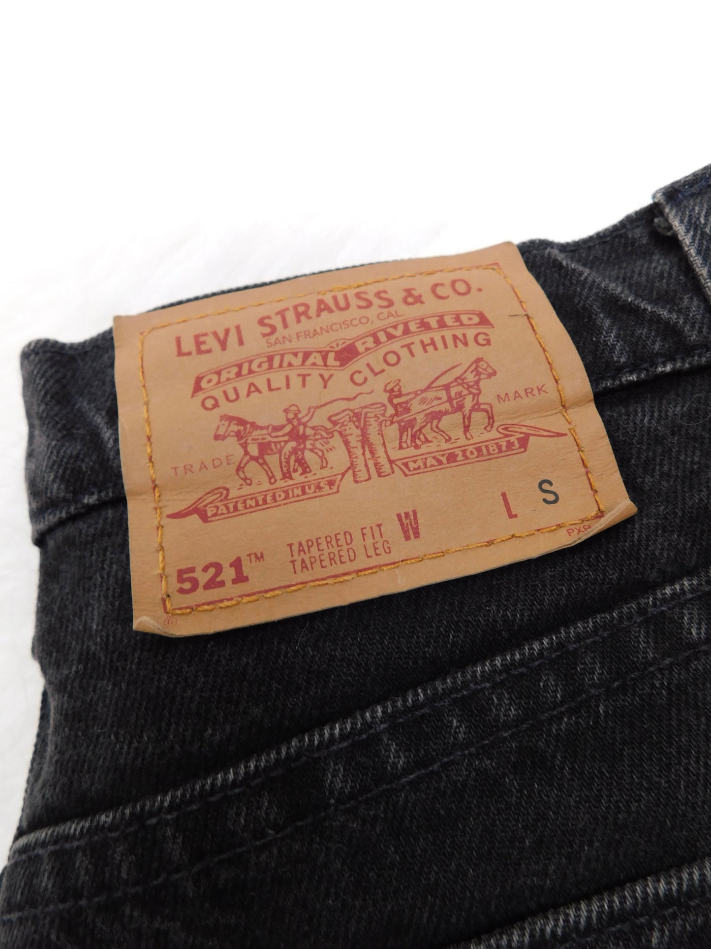 Vintage 521 Levi Jeans | 26” waist