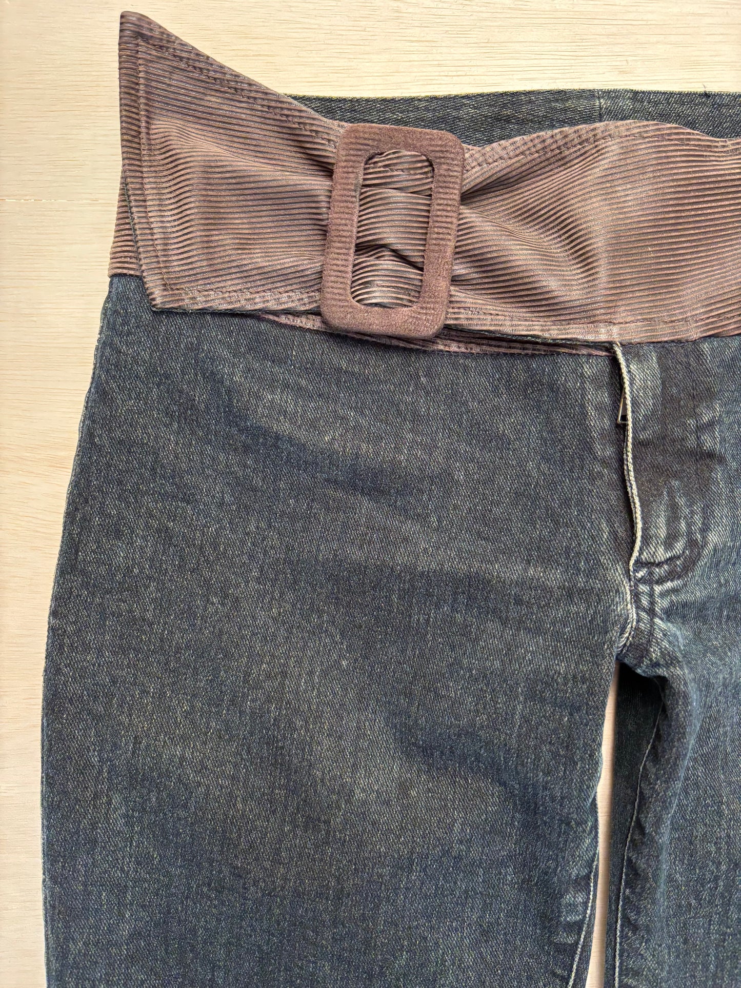 Belted 00’s Flare Jeans | Size 4