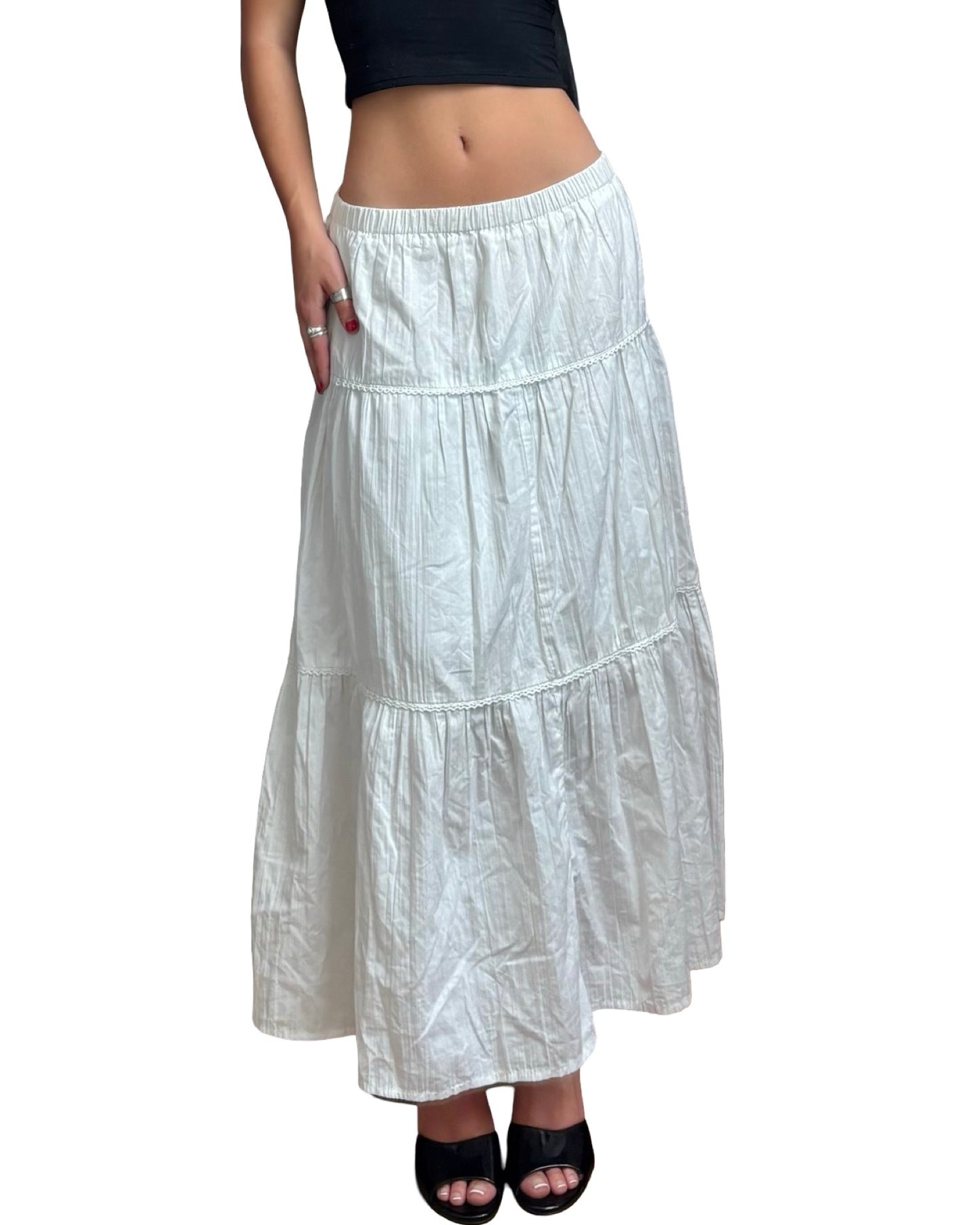 Basic Editions 00’s Skirt | Size 30” Waist
