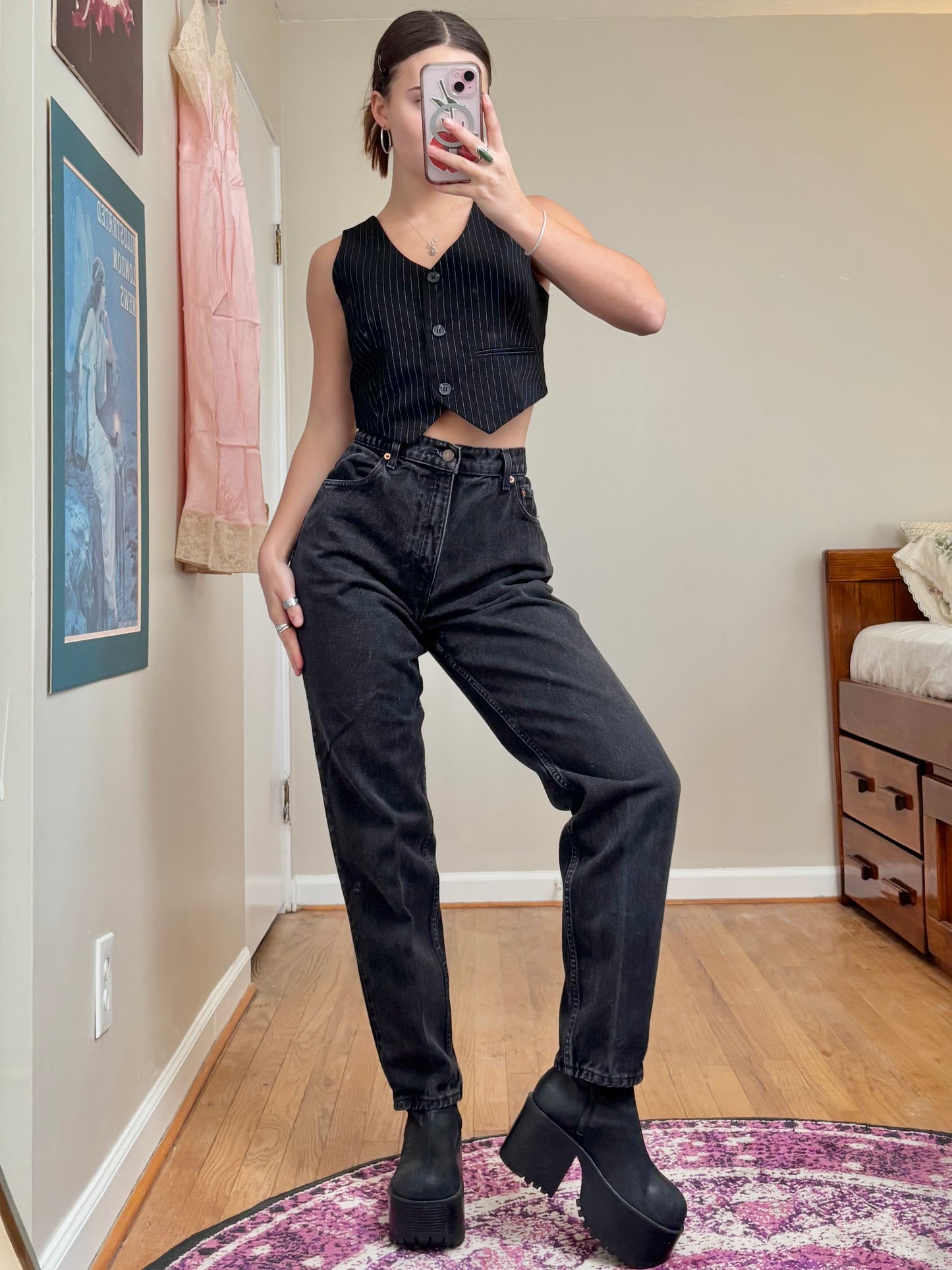 1996 Relaxed 551 Levi’s | Size 28” Waist