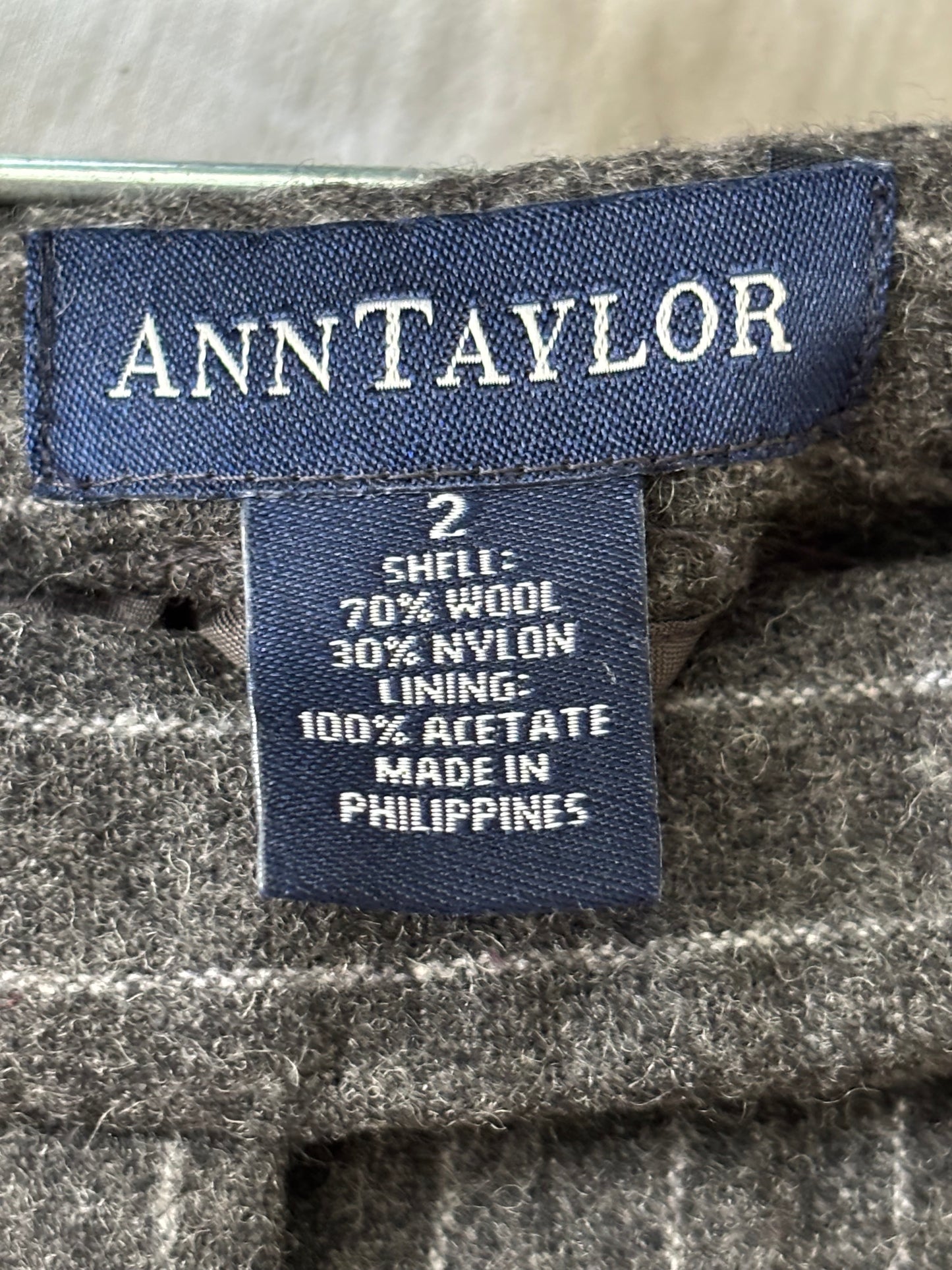 Ann Taylor 90's Pinstripe Trouser | Size 26" Waist