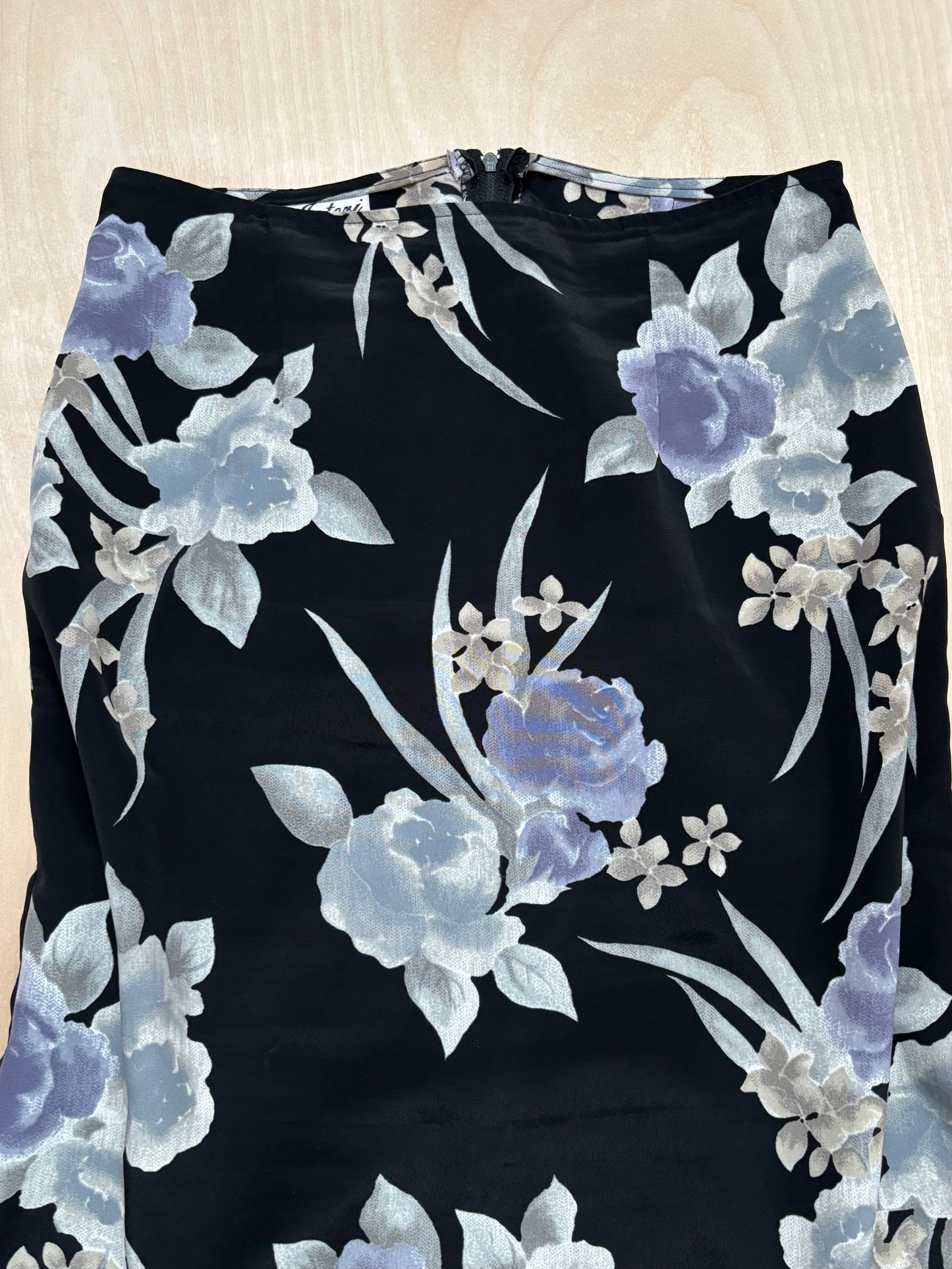 Interi 90’s Maxi Skirt | 27” waist