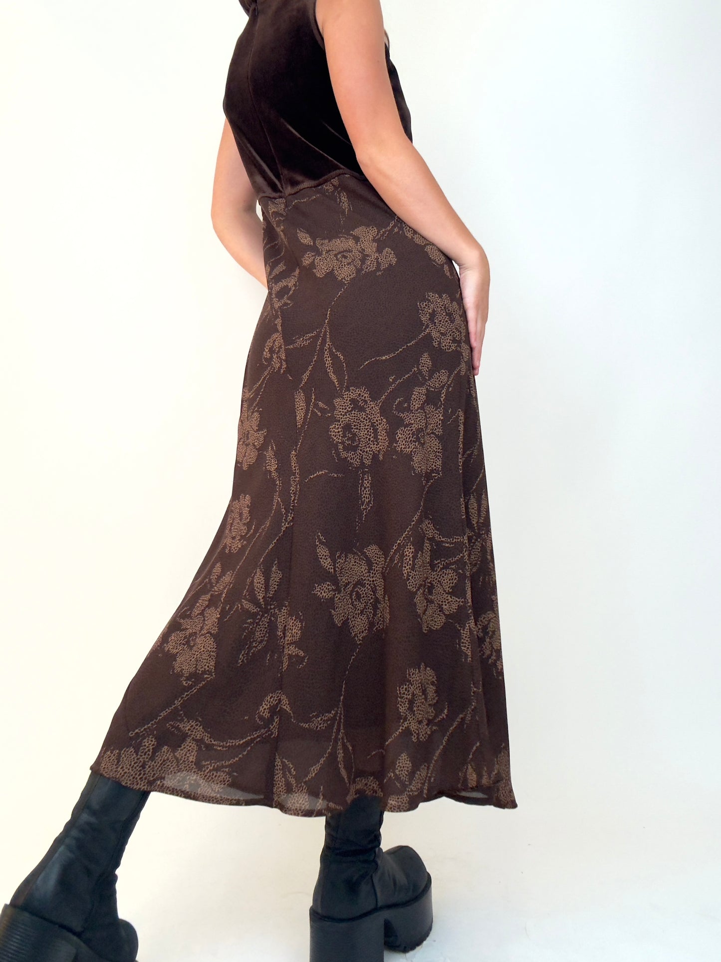 Brown Velvet Floral Maxi | Size M