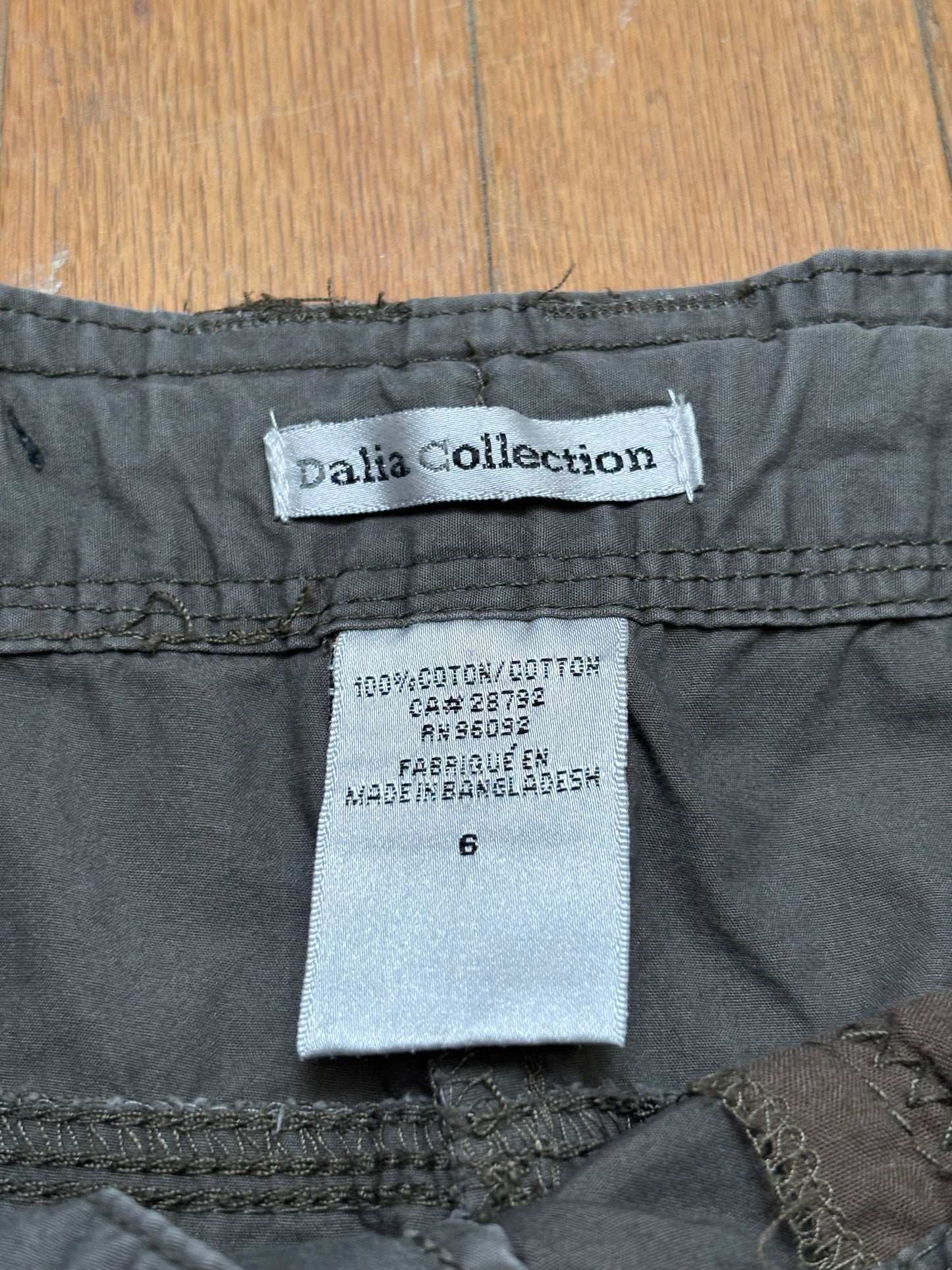 Dalia 00’s Cargo Capri | Size 6