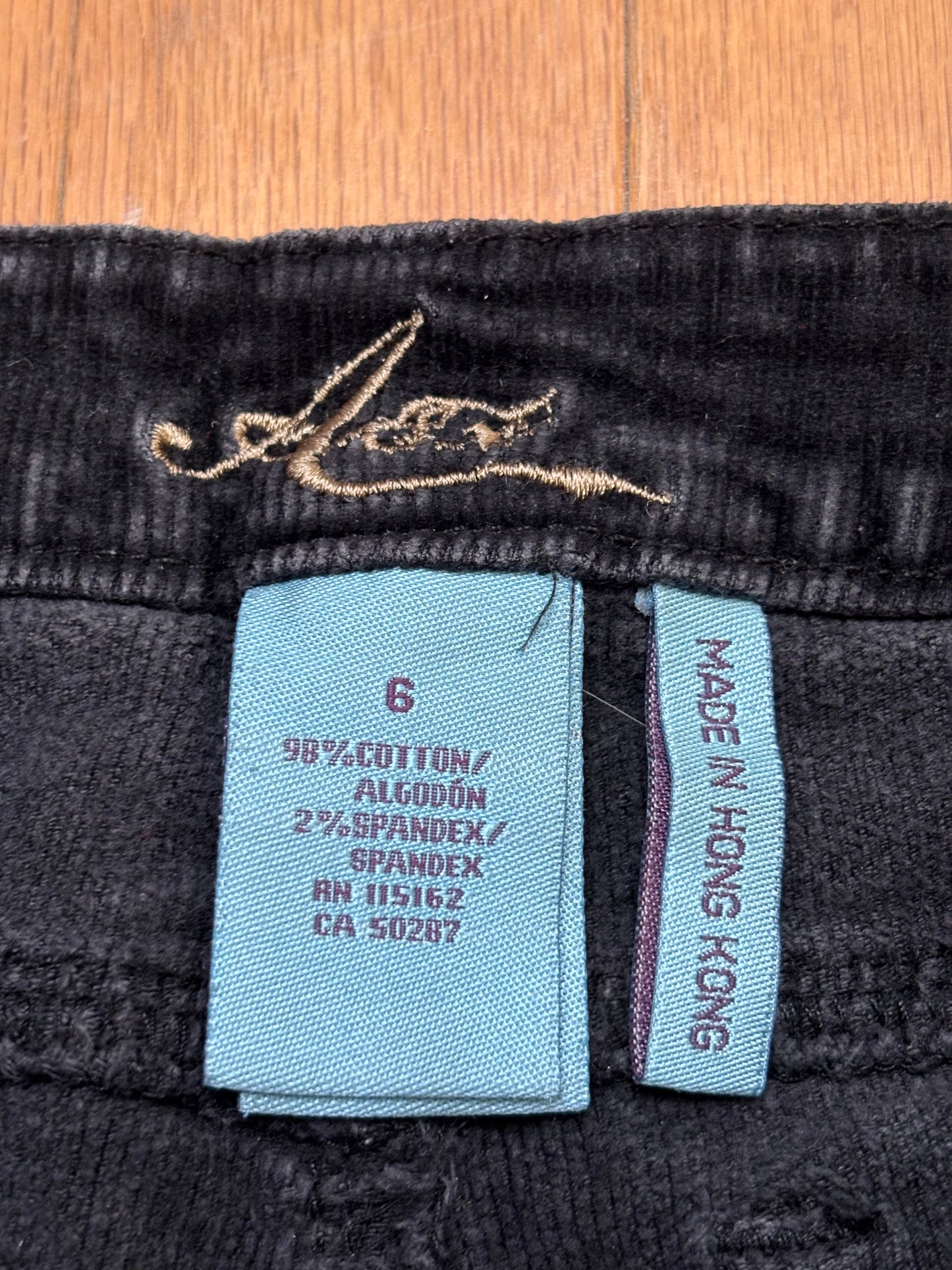 Embroidered 00’s Corduroy Flares | Size 6