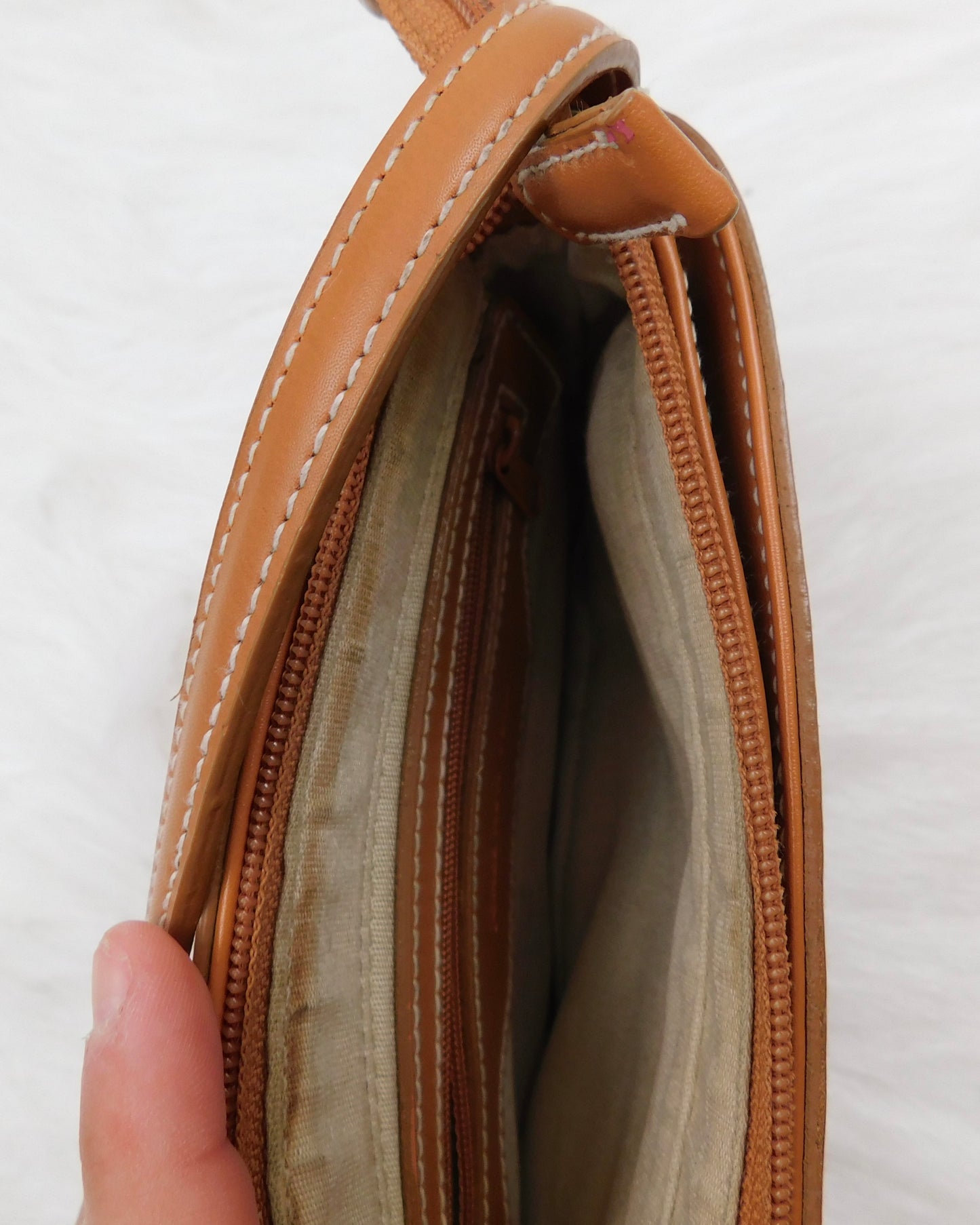 Jones NY Tan Hand Bag