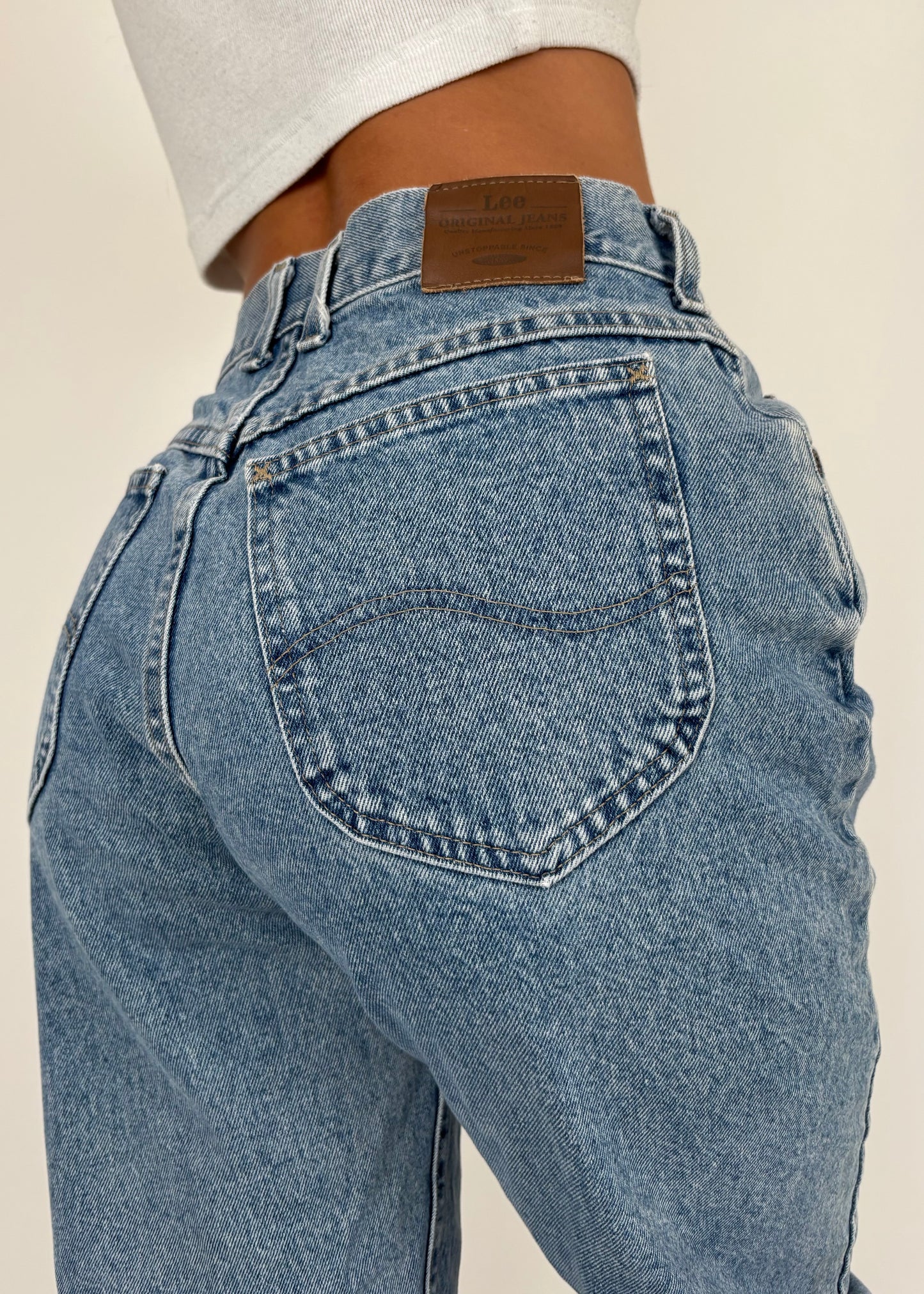 Lee Mom Jeans | Size 26” waist