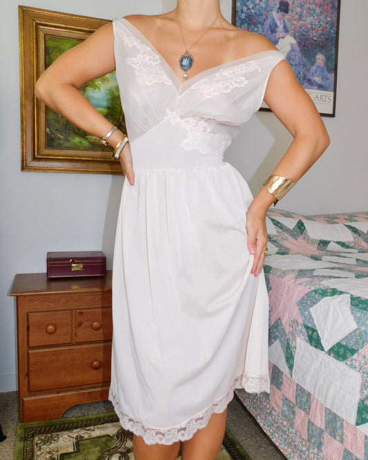 Vanity Fair Slip | Size M
