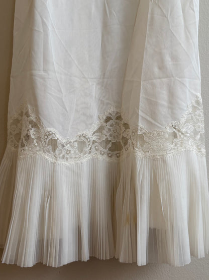 Cream 90’s Lace Slip | Size S