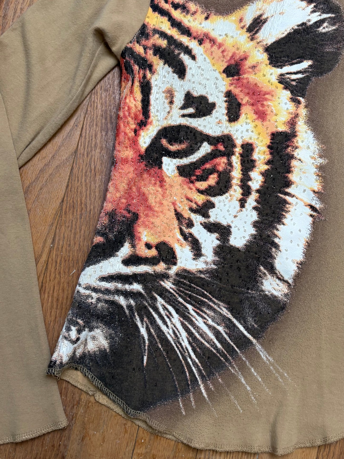 Eyeshadow 00’s Tiger Top | Size S