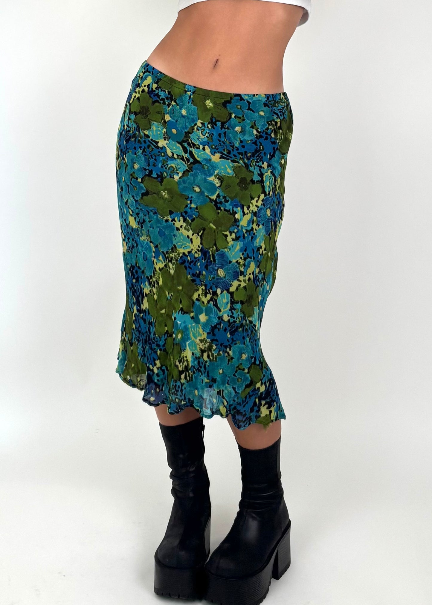 Julia Floral Midi | Size 33” waist