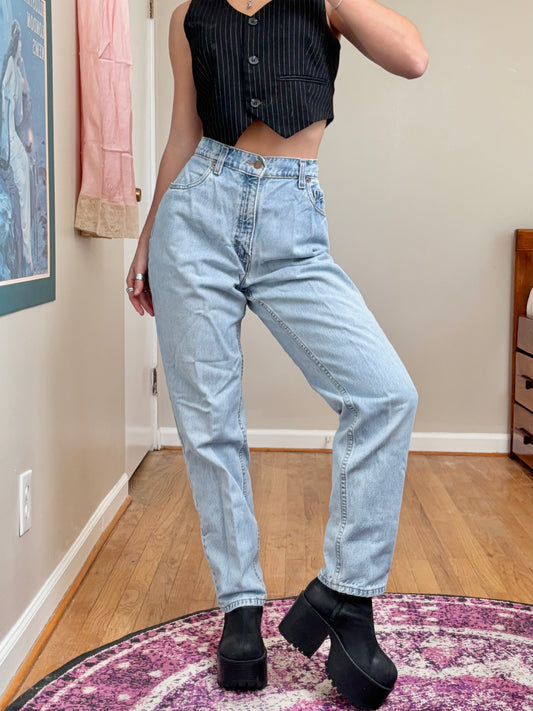 1996 Relaxed 550 Levi’s | Size 28” Waist