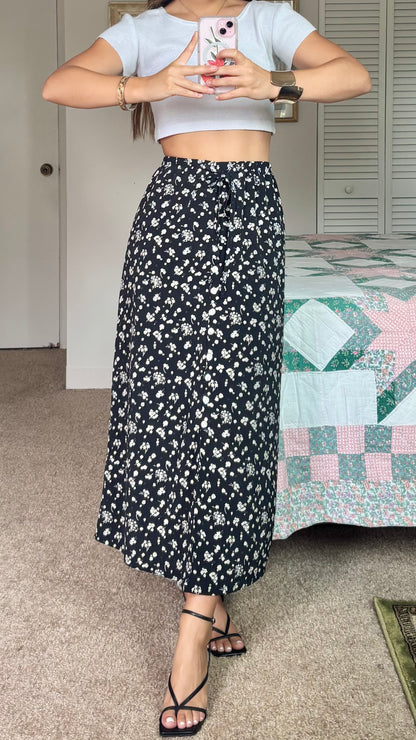 Arina Skirt | Size 28” waist