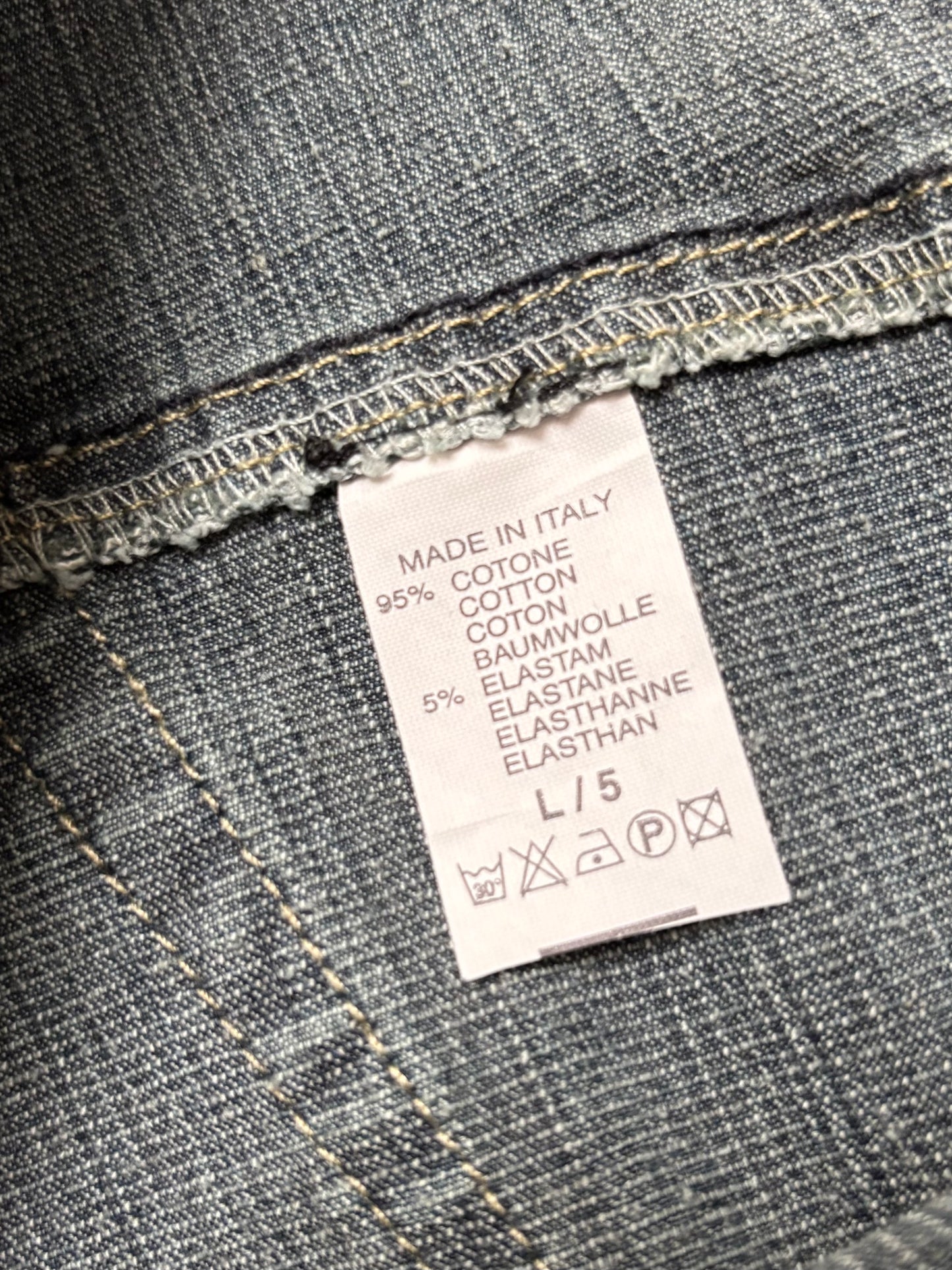 Italian 00’s denim skirt | 30” waist
