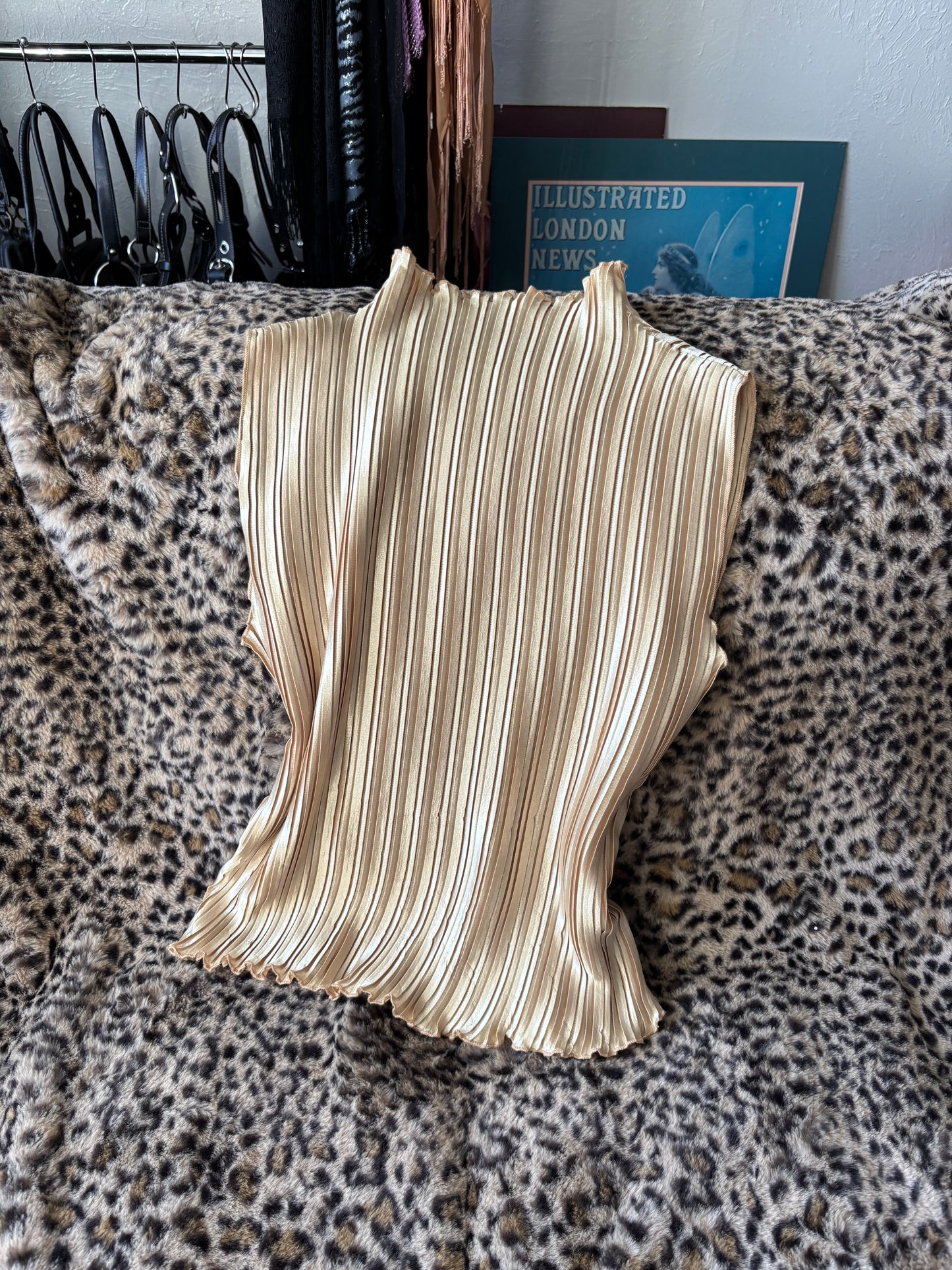 Ea Designs 90's Top | Size L