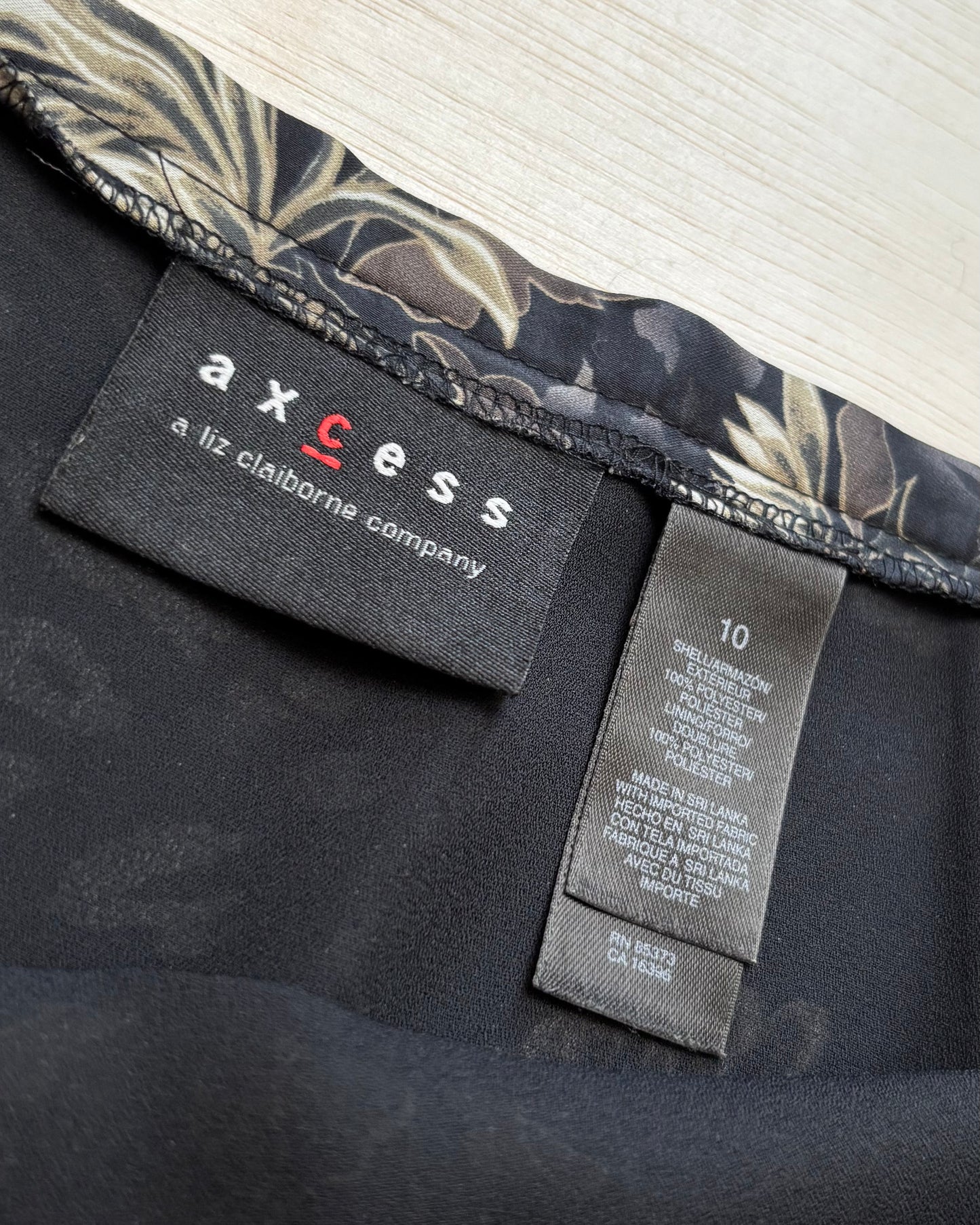 Axcess 90’s Maxi| Size 30” waist