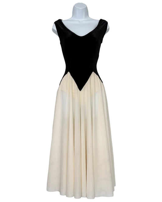 Velvet 90's Contrast Full Sweep Dress | Size S