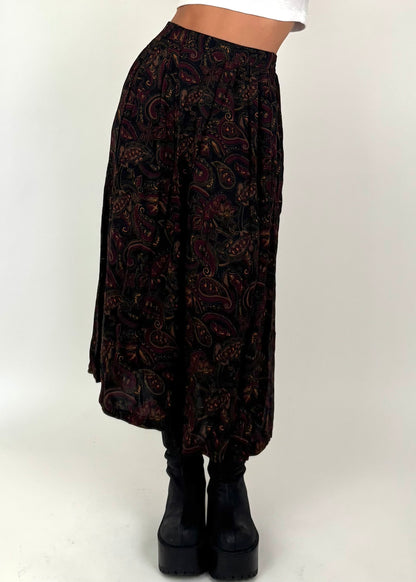Scarlett Paisley Maxi | Size 25” waist