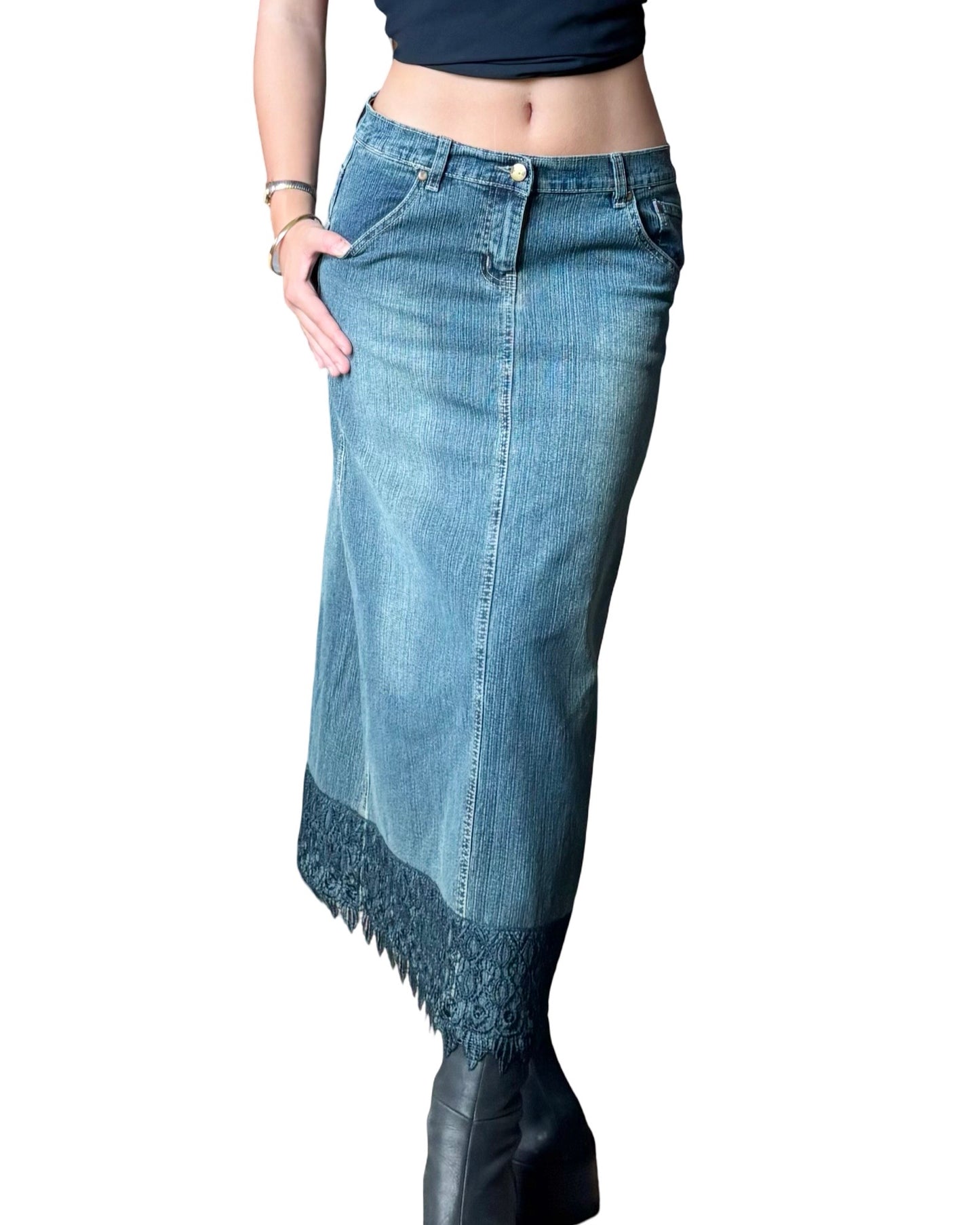 Italian 00’s denim skirt | 30” waist